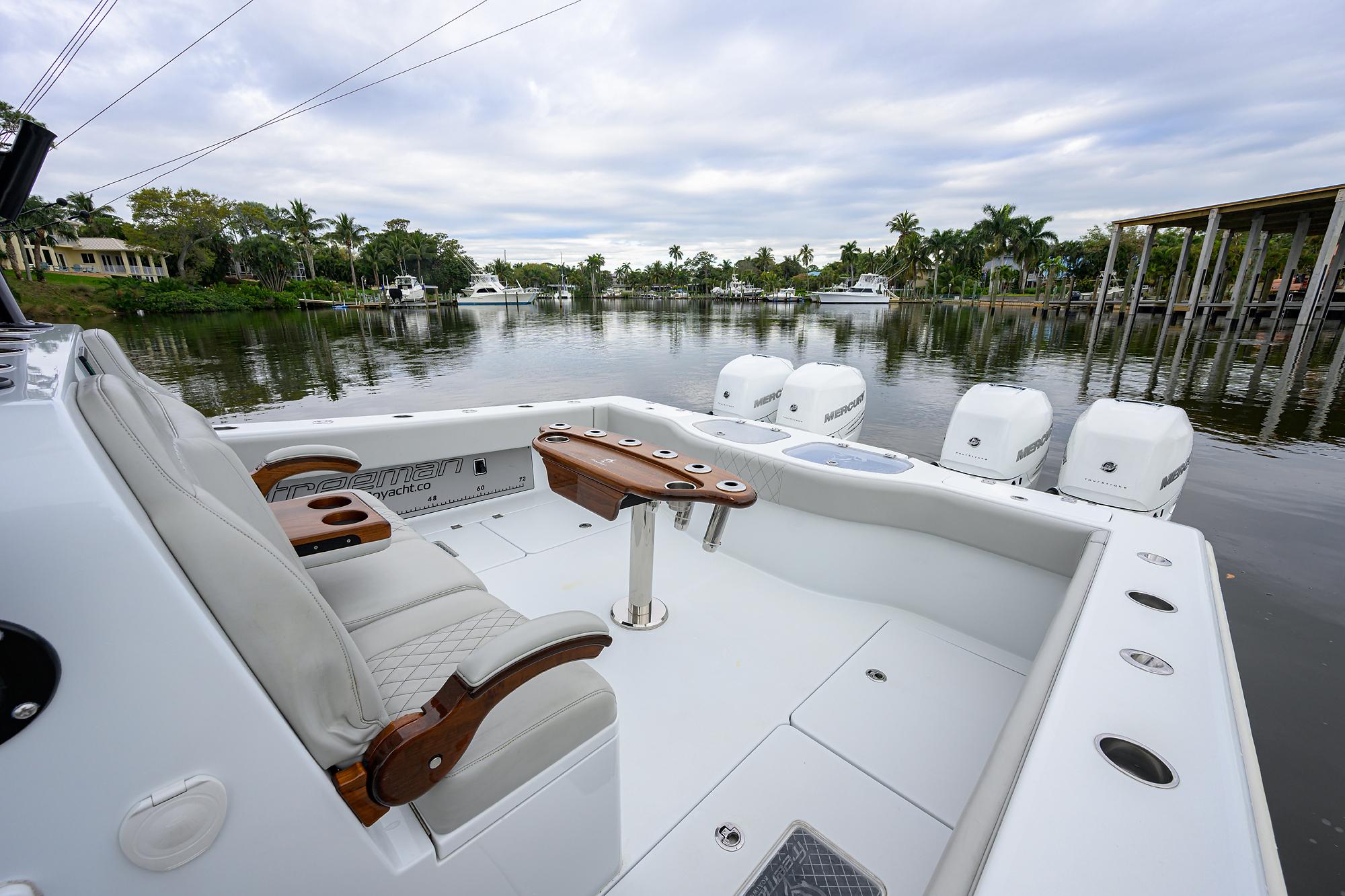 2023-freeman-42-center-console-power-9686505-20250228053455182-1_XLARGE