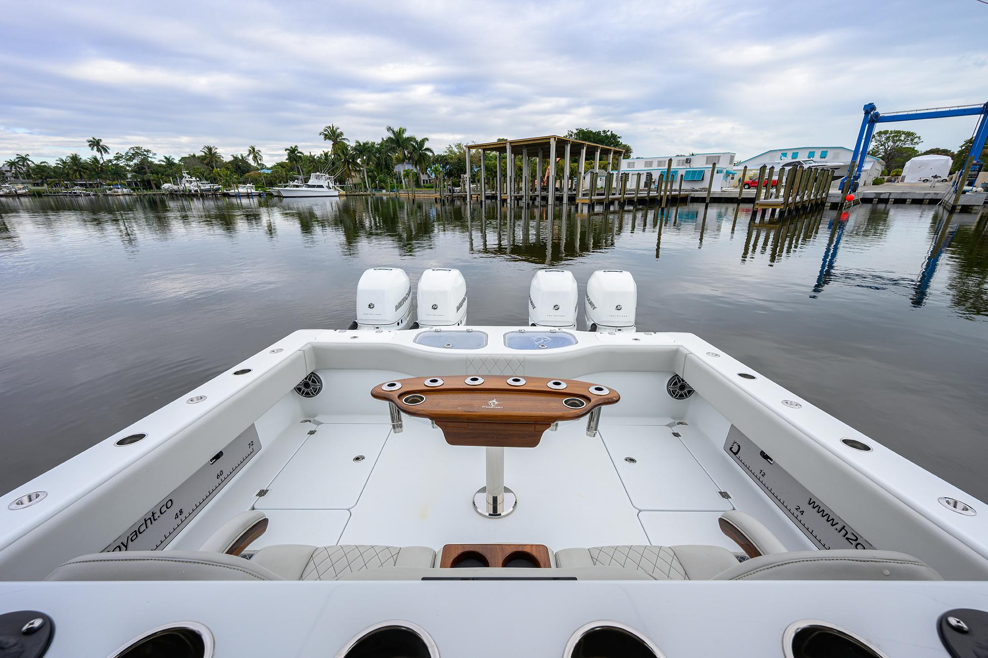 2023-freeman-42-center-console-power-9686505-20250228053457193-1_XLARGE