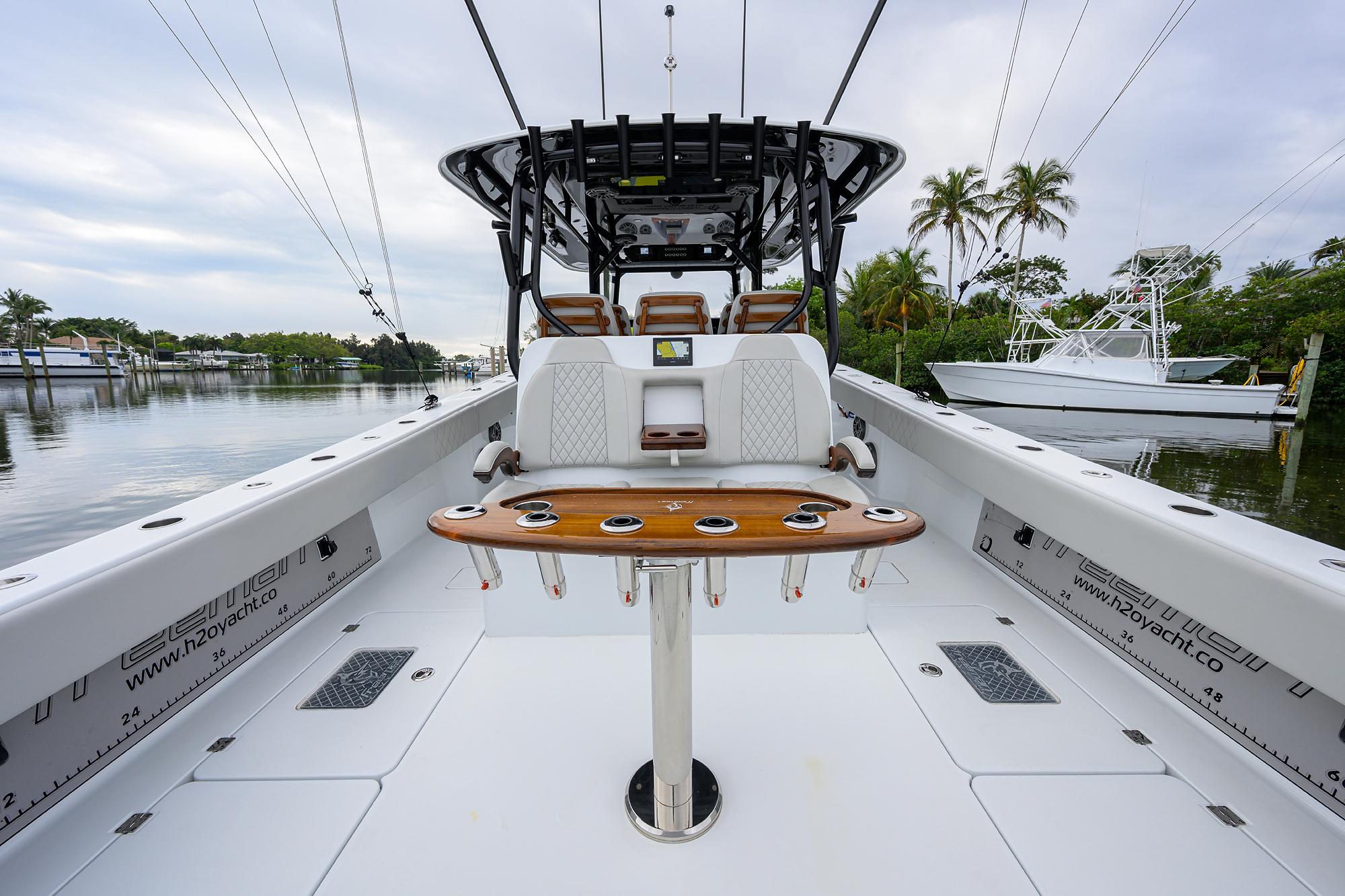 2023-freeman-42-center-console-power-9686505-20250228053505244-1_XLARGE