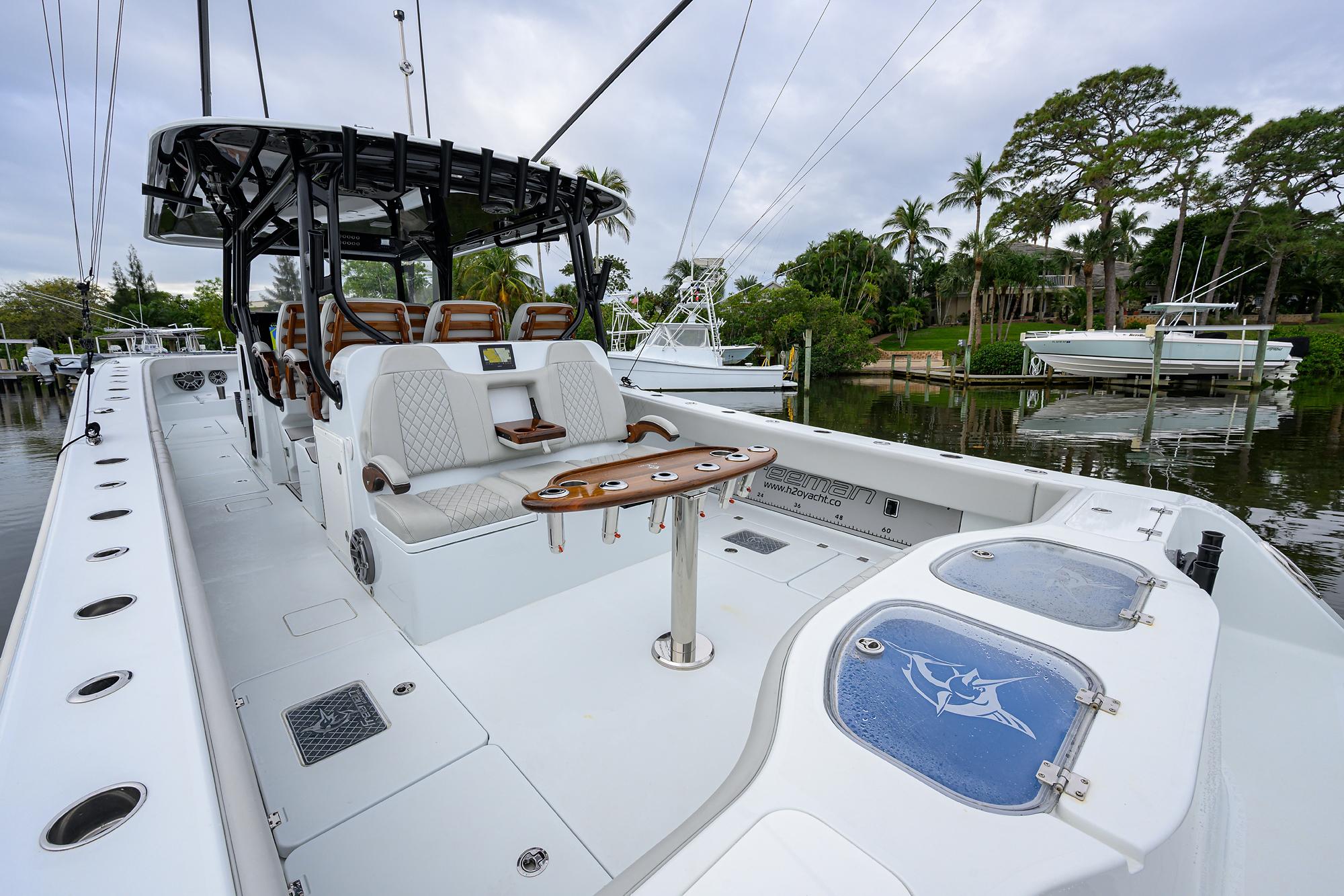 2023-freeman-42-center-console-power-9686505-20250228053507364-1_XLARGE