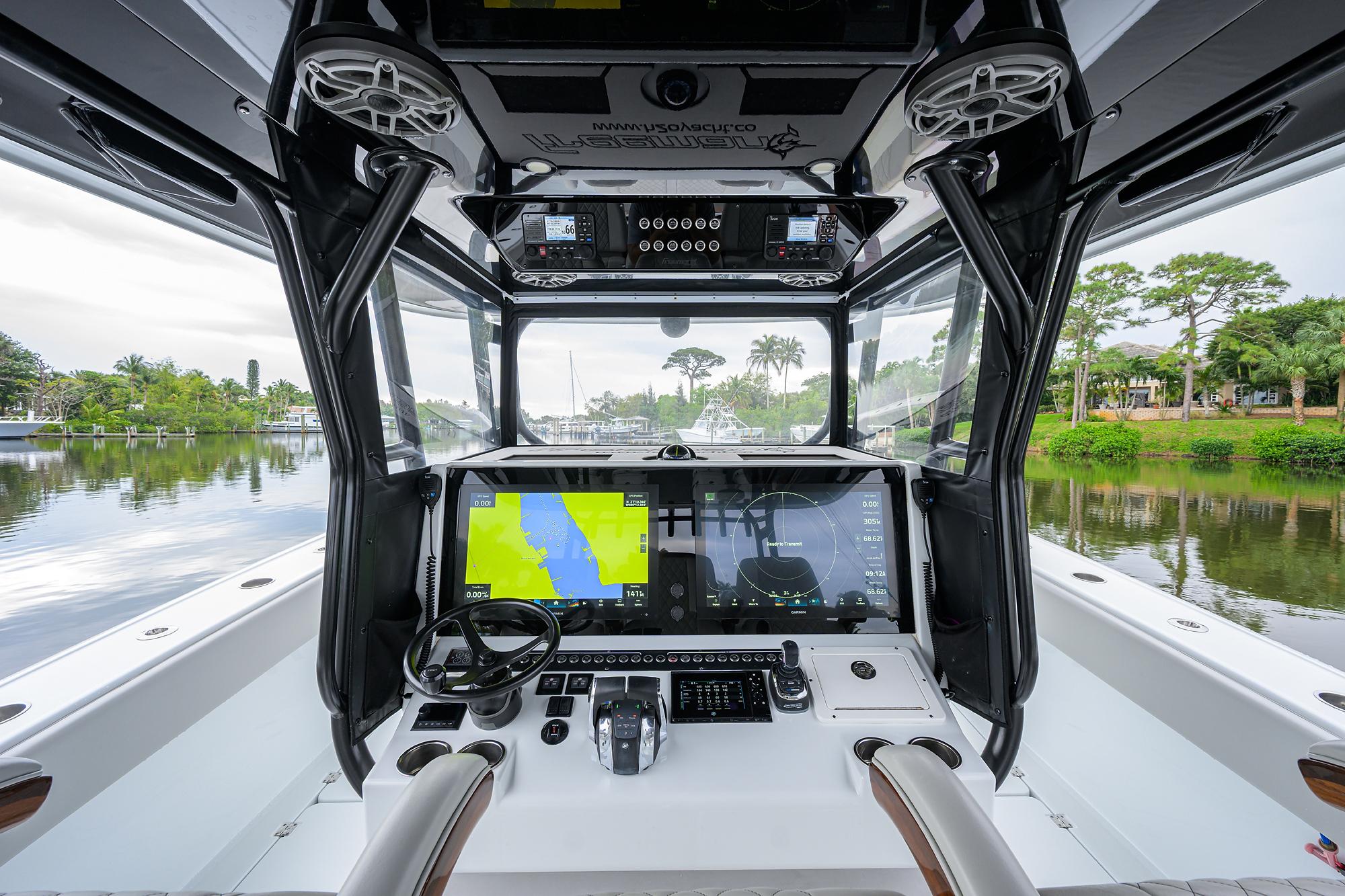 2023-freeman-42-center-console-power-9686505-20250228053826143-1_XLARGE