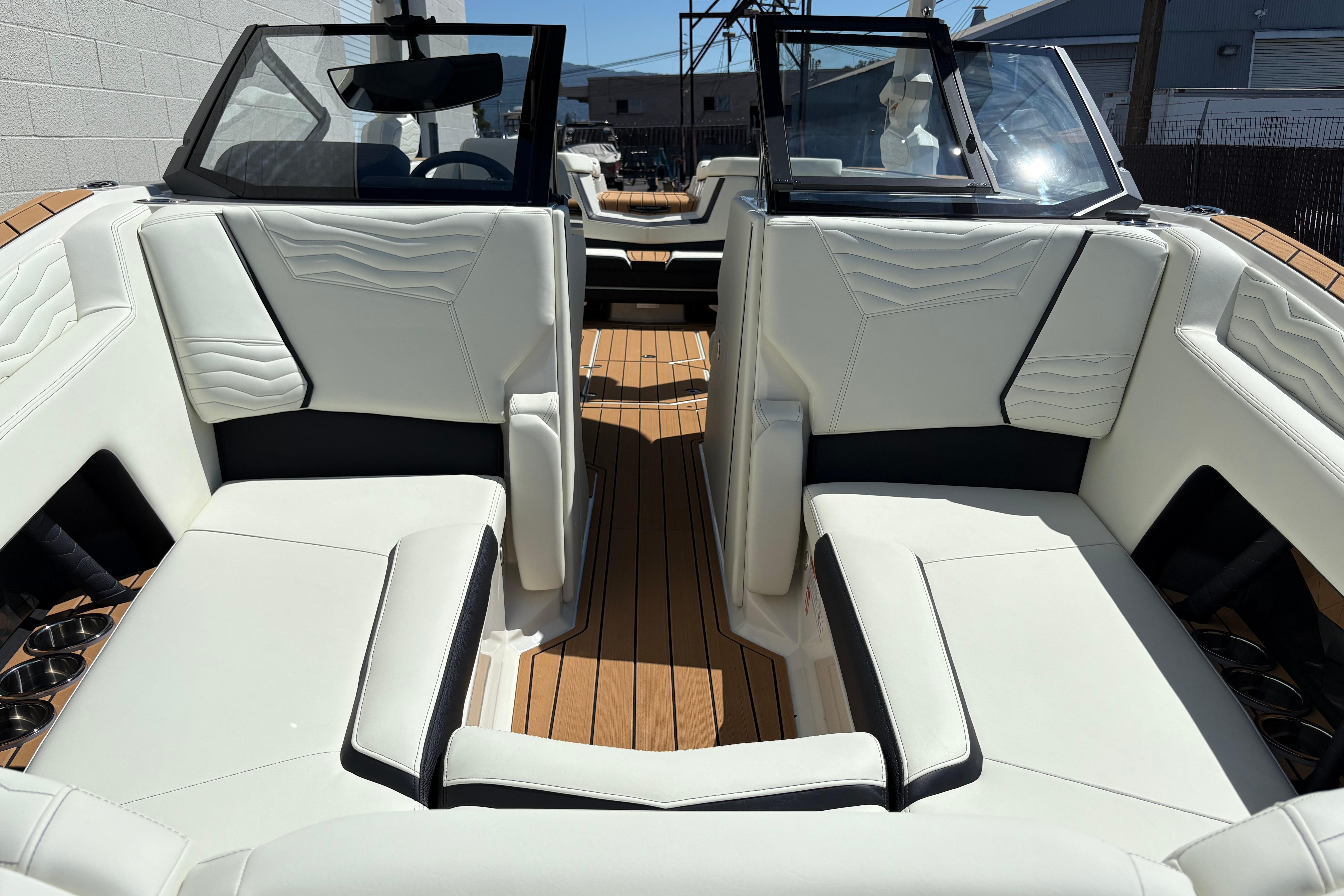 2026 Nautique Super Air Nautique G25 #N5024G inventory image at Sun Country Marine Group, San Jose-Campbell