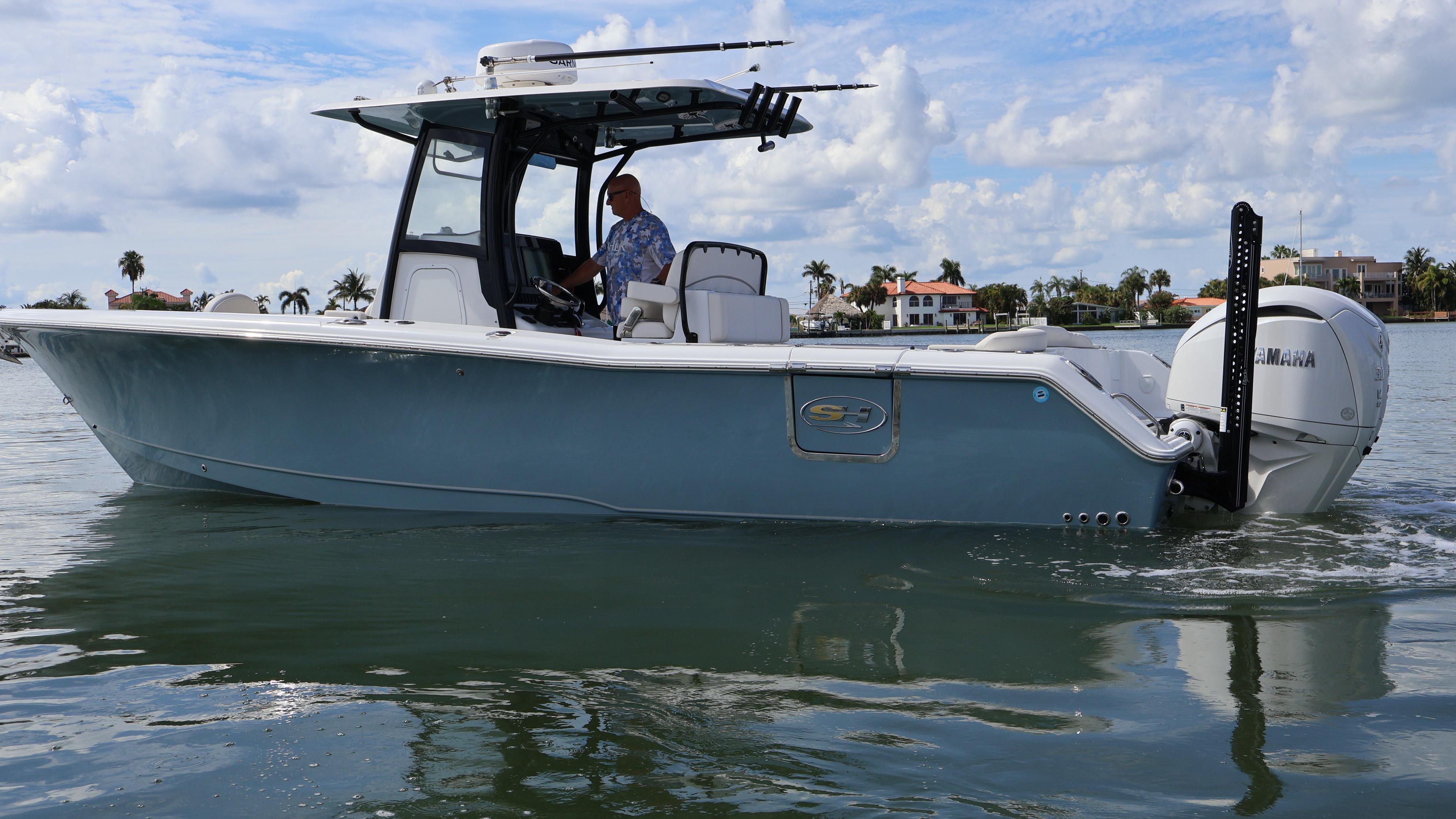 2023 Sea Hunt Ultra 305 SE