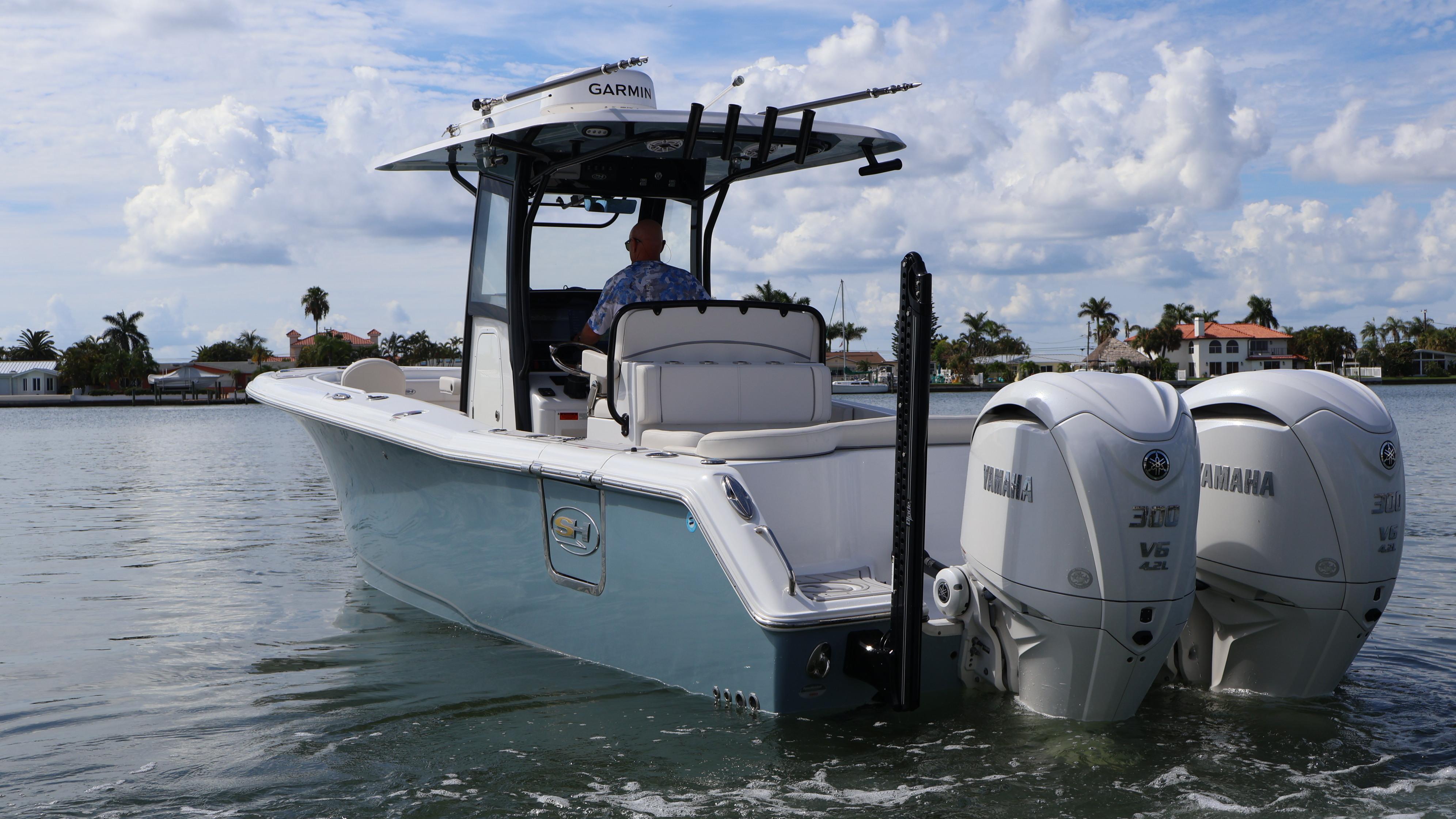 2023 Sea Hunt Ultra 305 SE