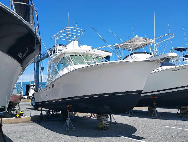 32' Luhrs, Listing Number 100914665, - Photo No. 3