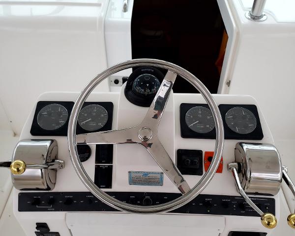 32' Luhrs, Listing Number 100914665, - Photo No. 14