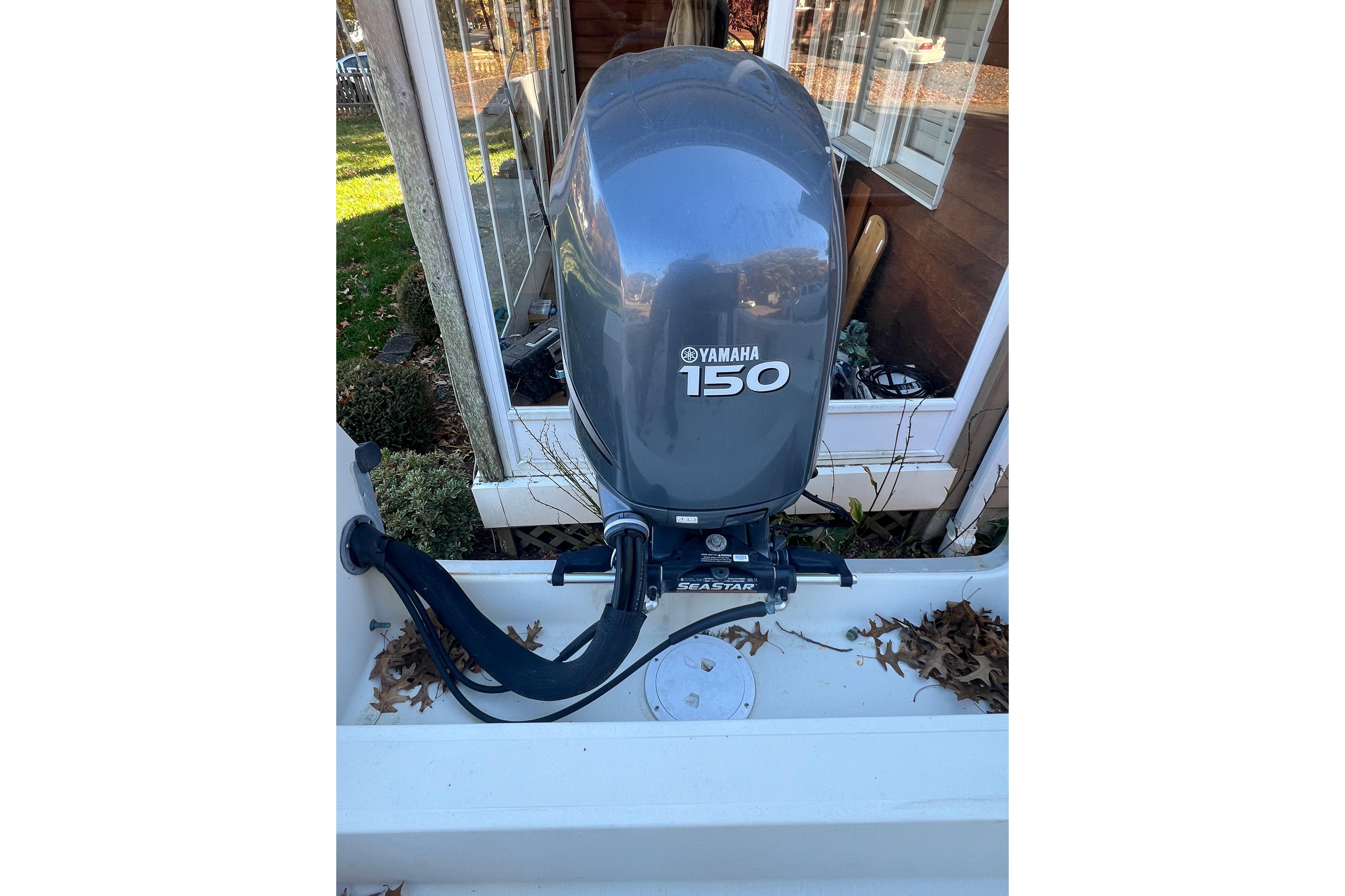 1994-stratos-1850-center-console-power-10036557-20251212080843350-2