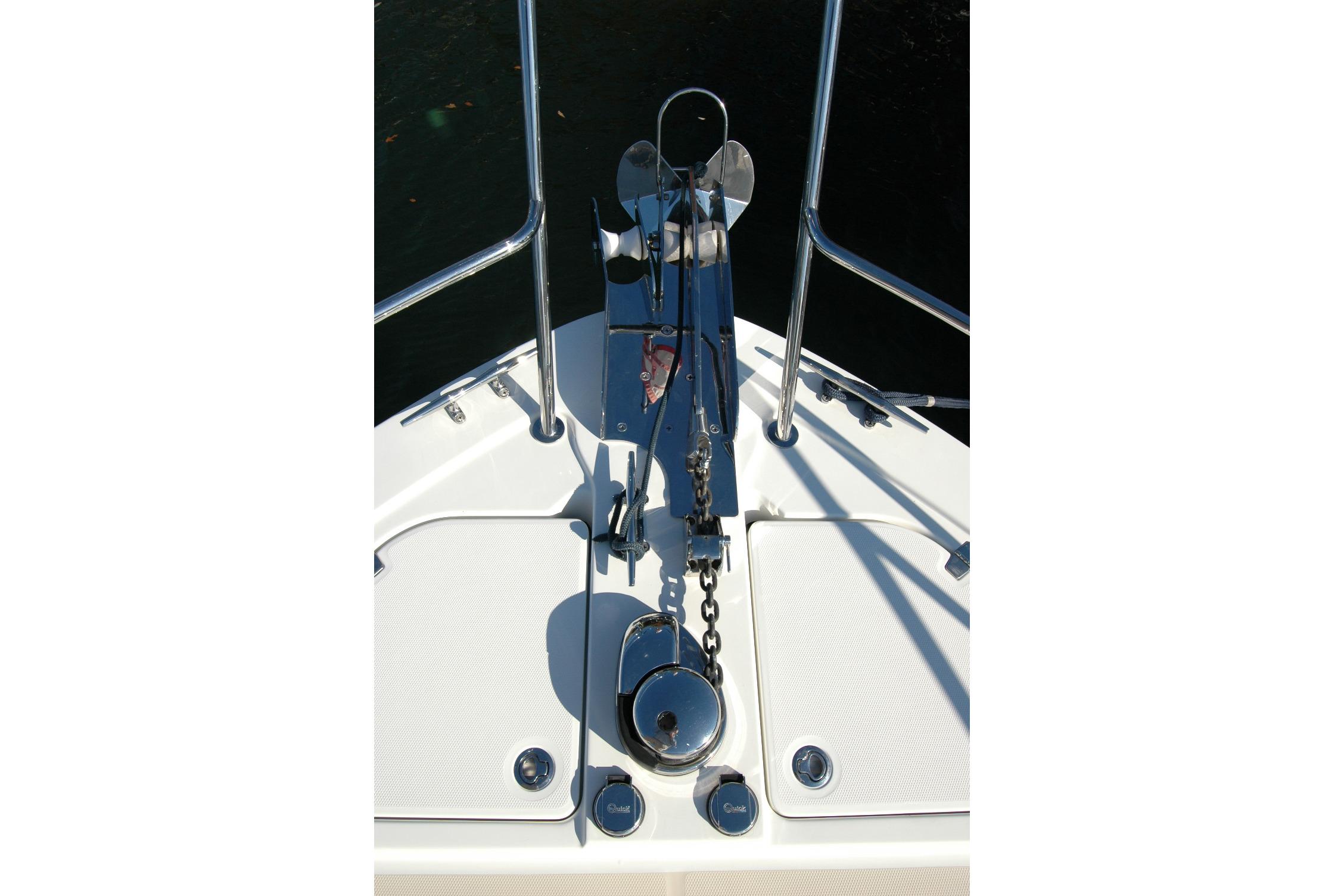 Anchor system on 2019 Sabre 38 Salon Express yacht deck.