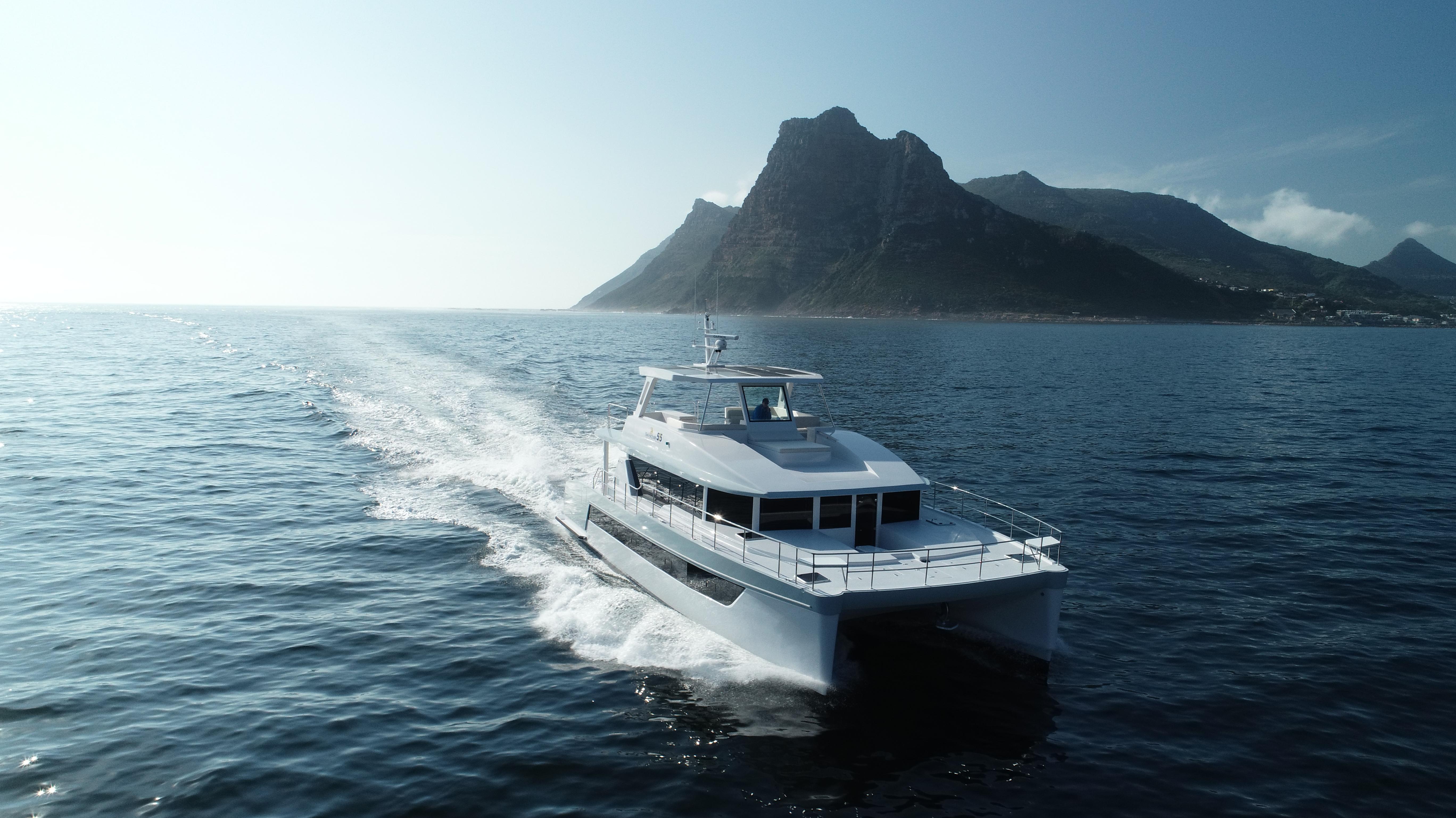 Two Oceans 555 Exterior