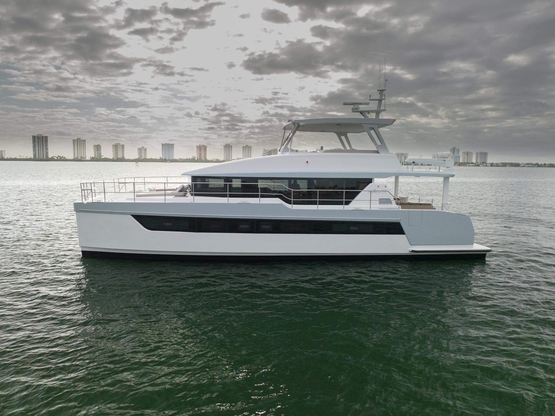 Two Oceans 555 Exterior profile
