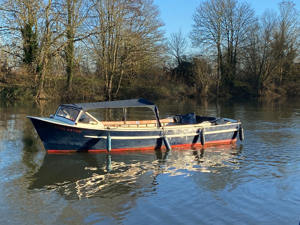 1986 Tender Steel Boat