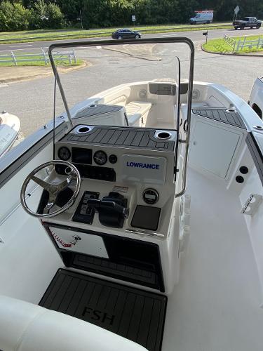 2018 Yamaha boat for sale, model of the boat is 210 FSH Deluxe & Image # 4 of 10
