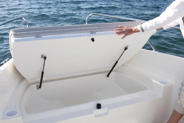 Quicksilver Activ 555 Open