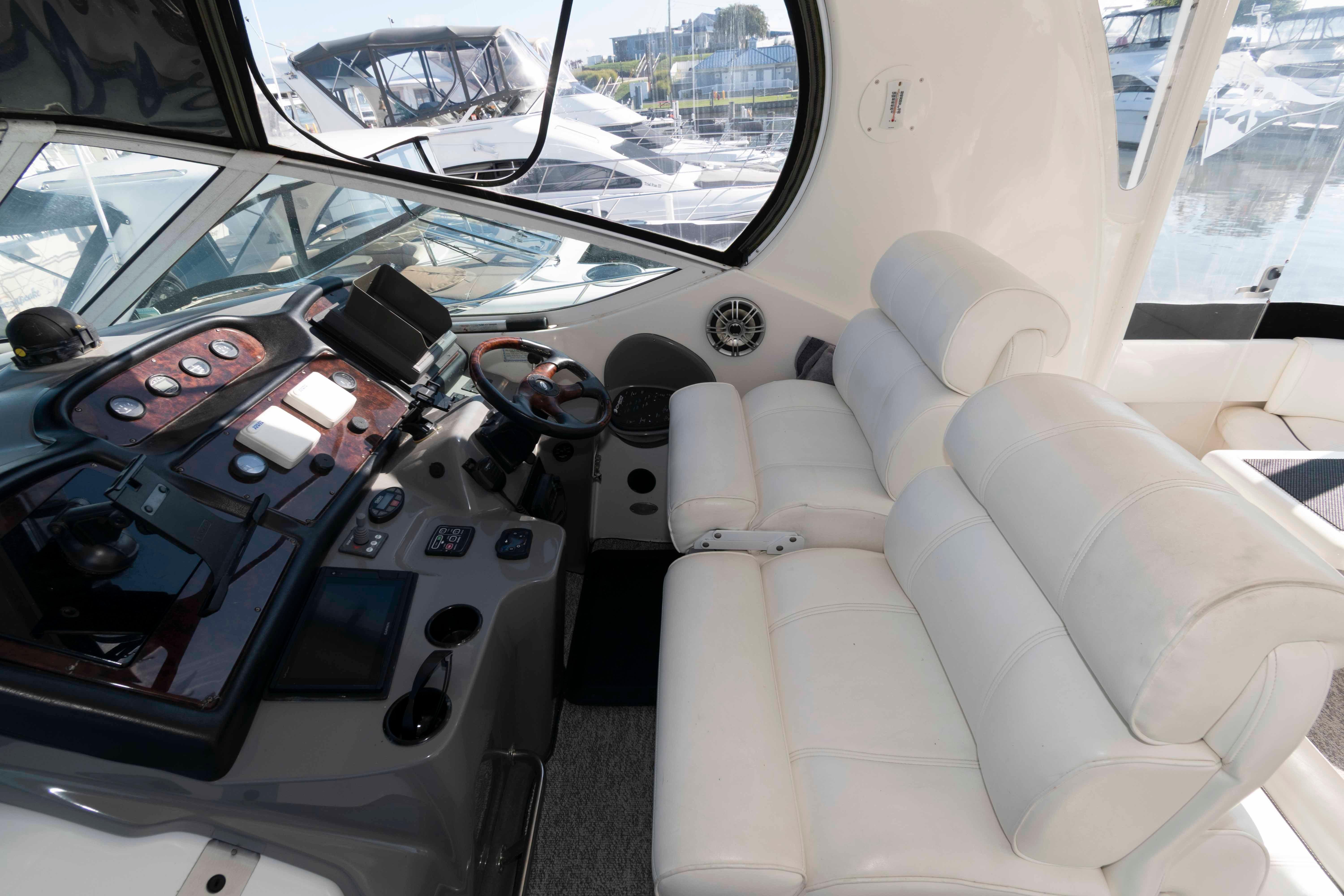 M 10347 RD Knot 10 Yacht Sales
