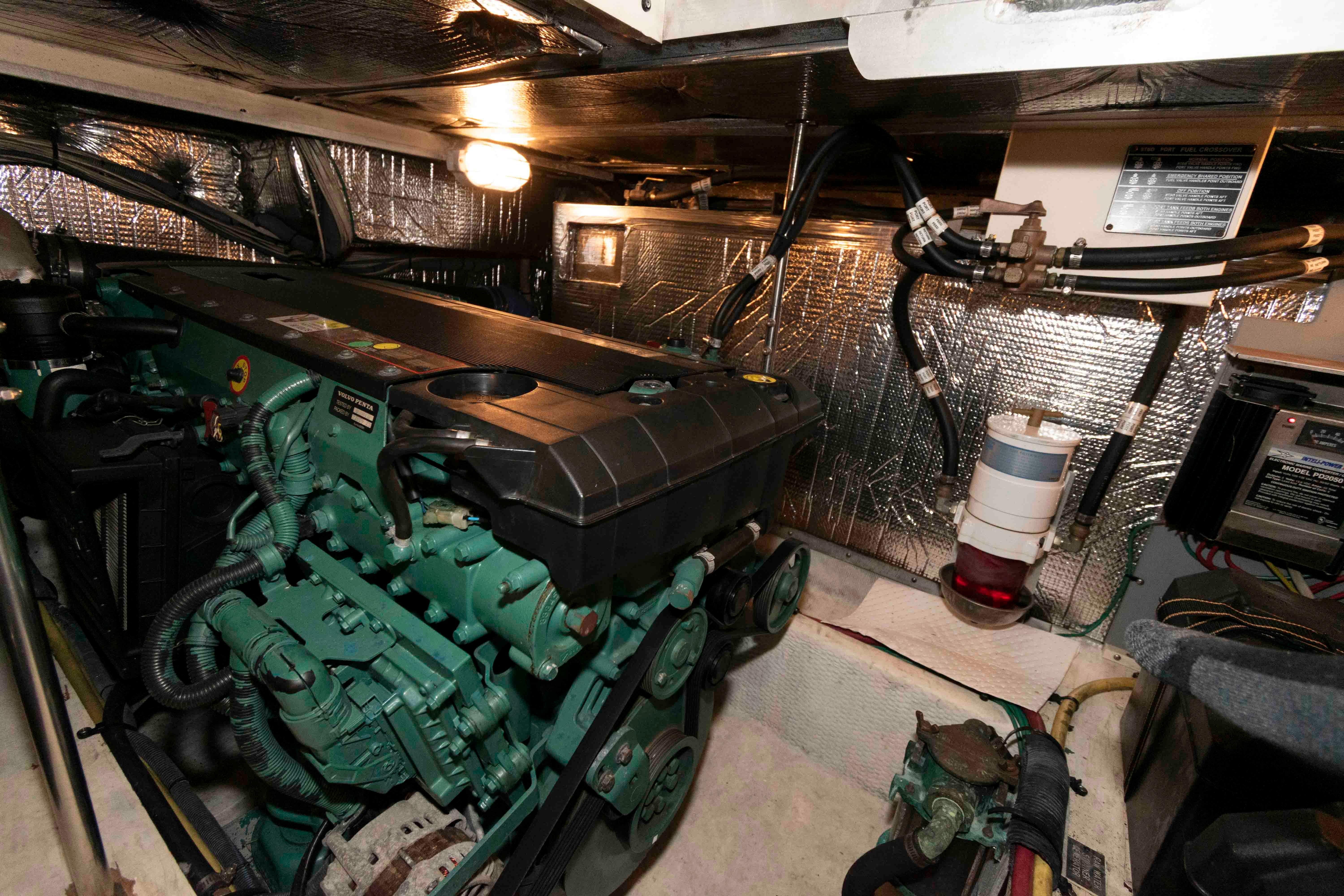 M 10347 RD Knot 10 Yacht Sales