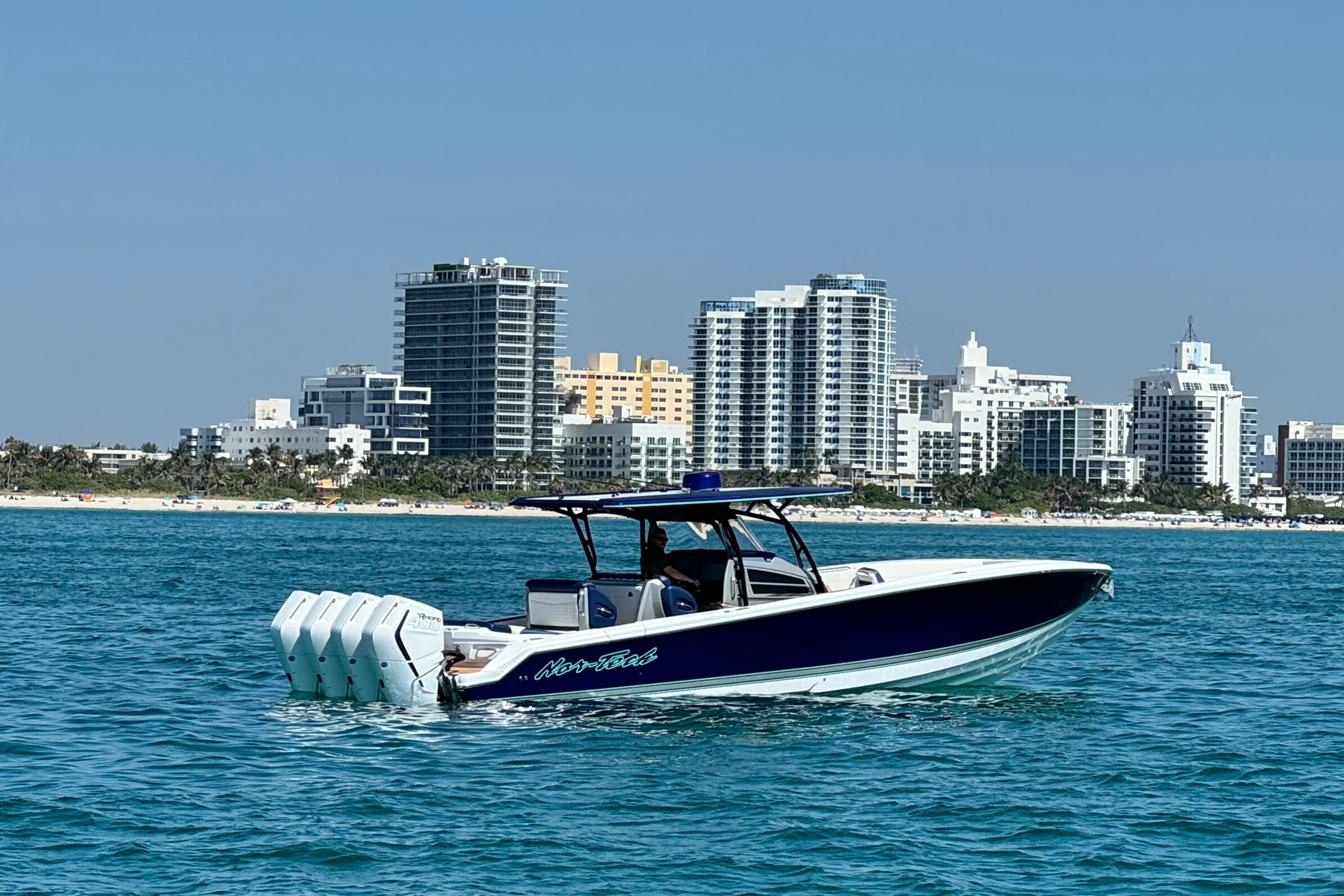 2024 Nor-Tech 390 Sport Center Console