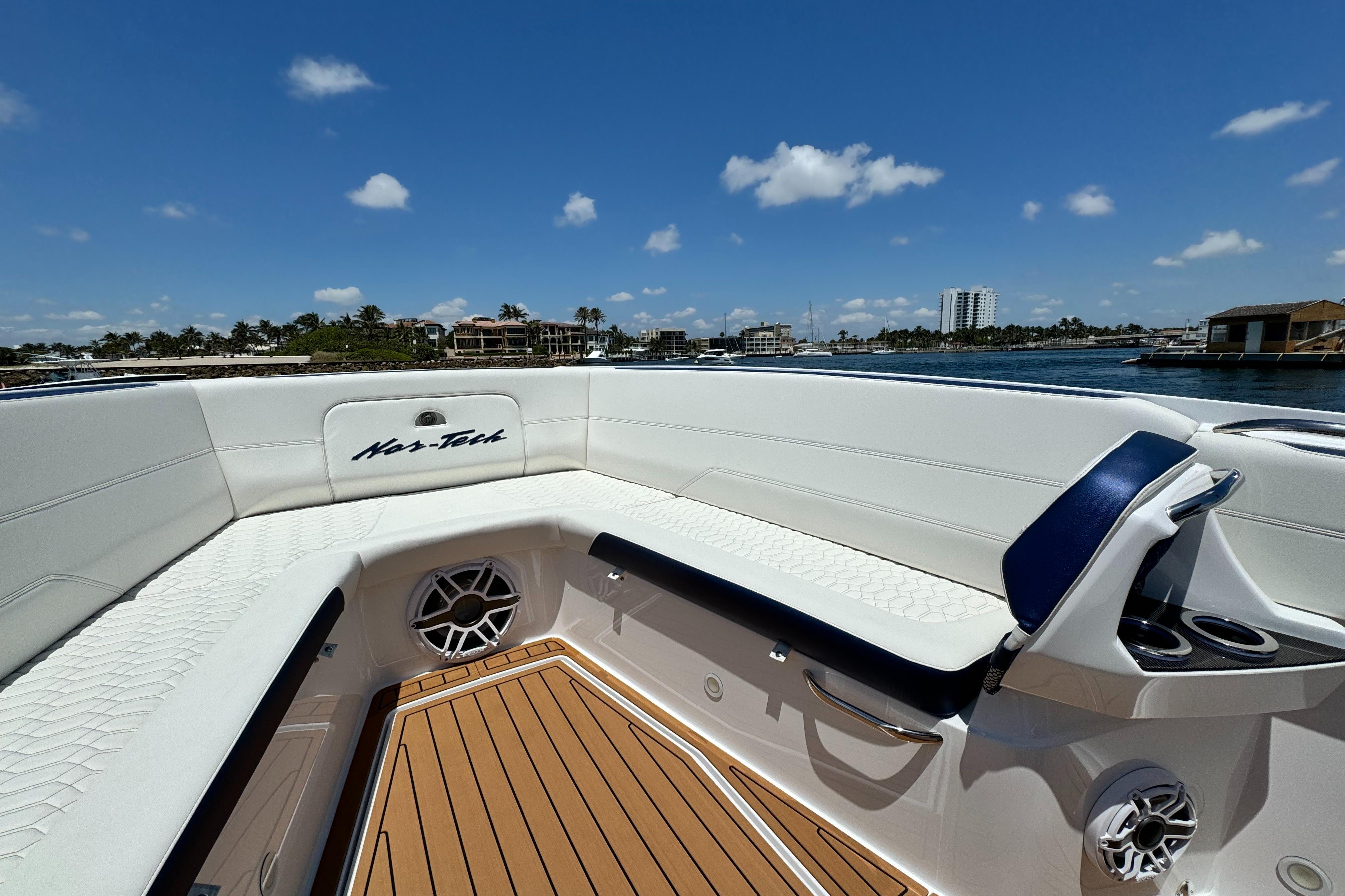 Nor-Tech 390 Sport Center Console 2024 | HMY Yachts