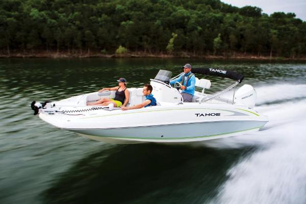 2021 Tahoe boat for sale, model of the boat is 2150 CC & Image # 11 of 132