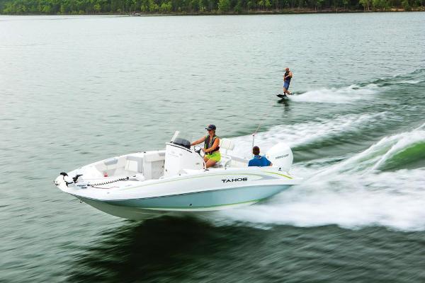 2021 Tahoe boat for sale, model of the boat is 2150 CC & Image # 19 of 132