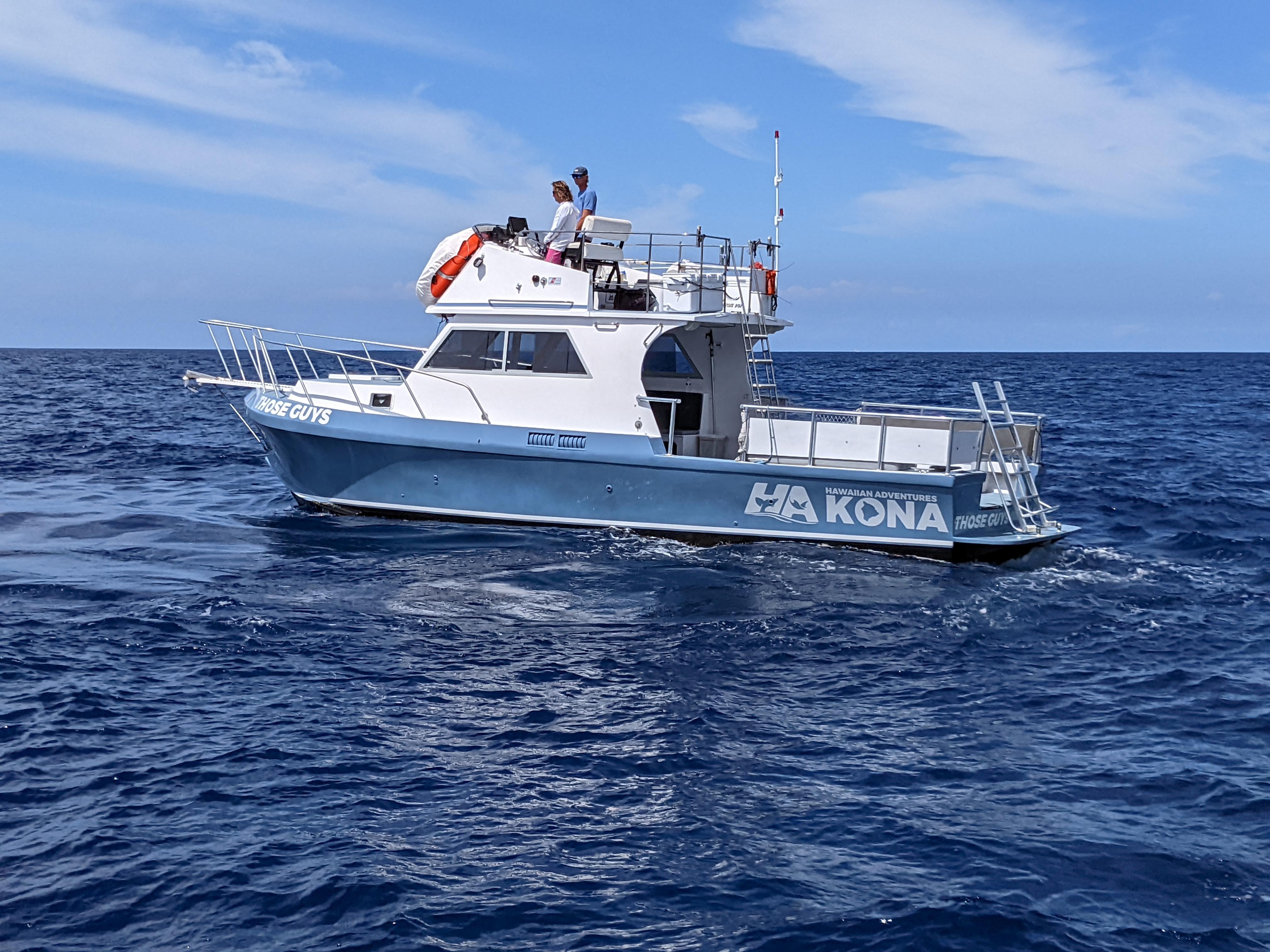 yacht in kona