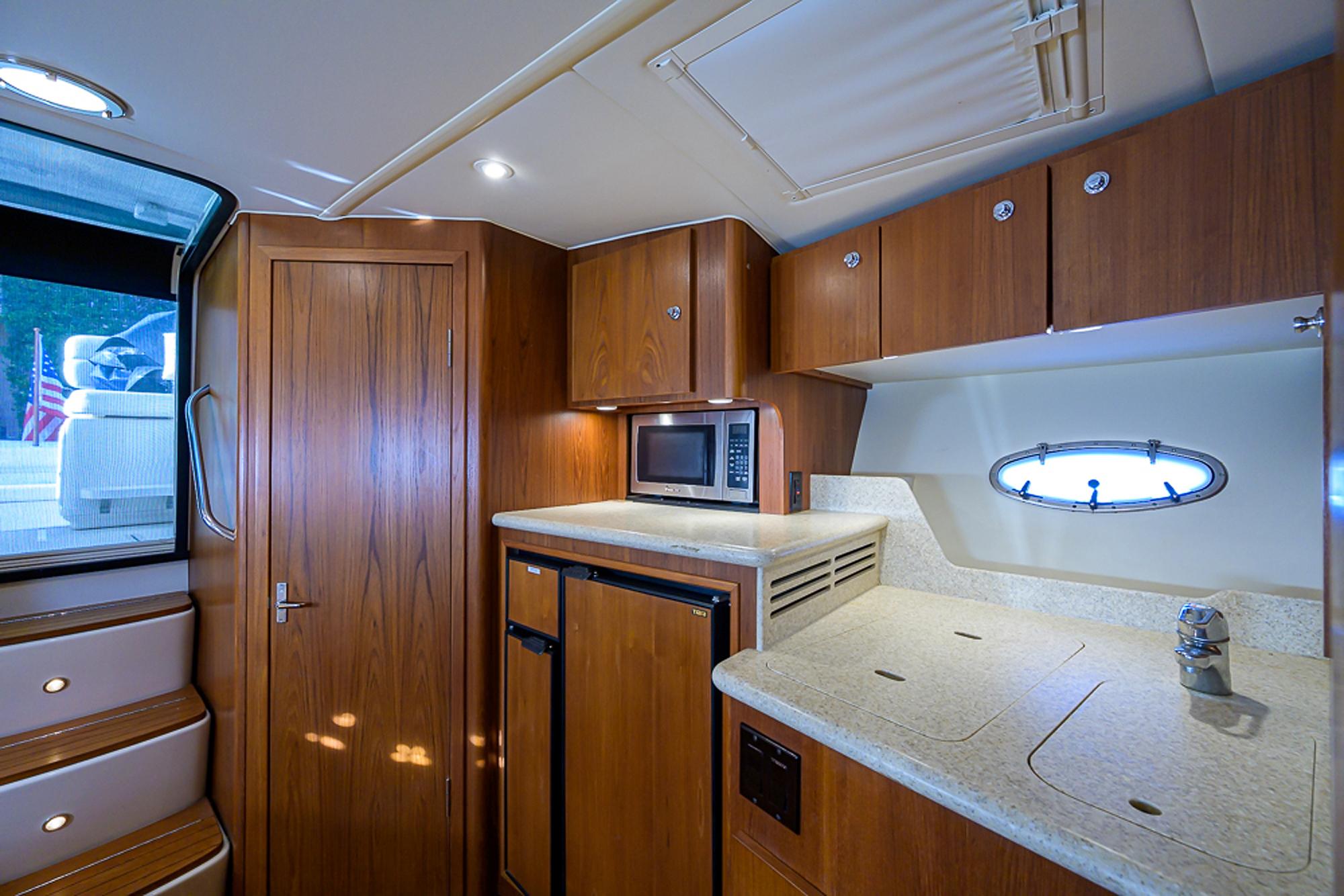 Tiara Yachts 35 Dorado - Interior photo of galley