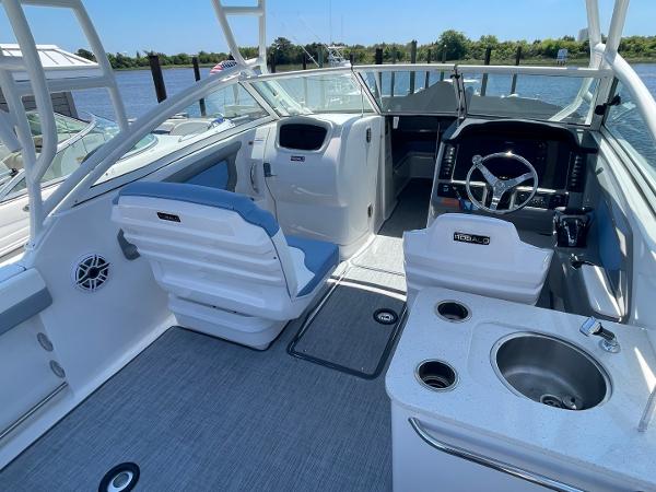 24' Robalo, Listing Number 100914093, - Photo No. 17