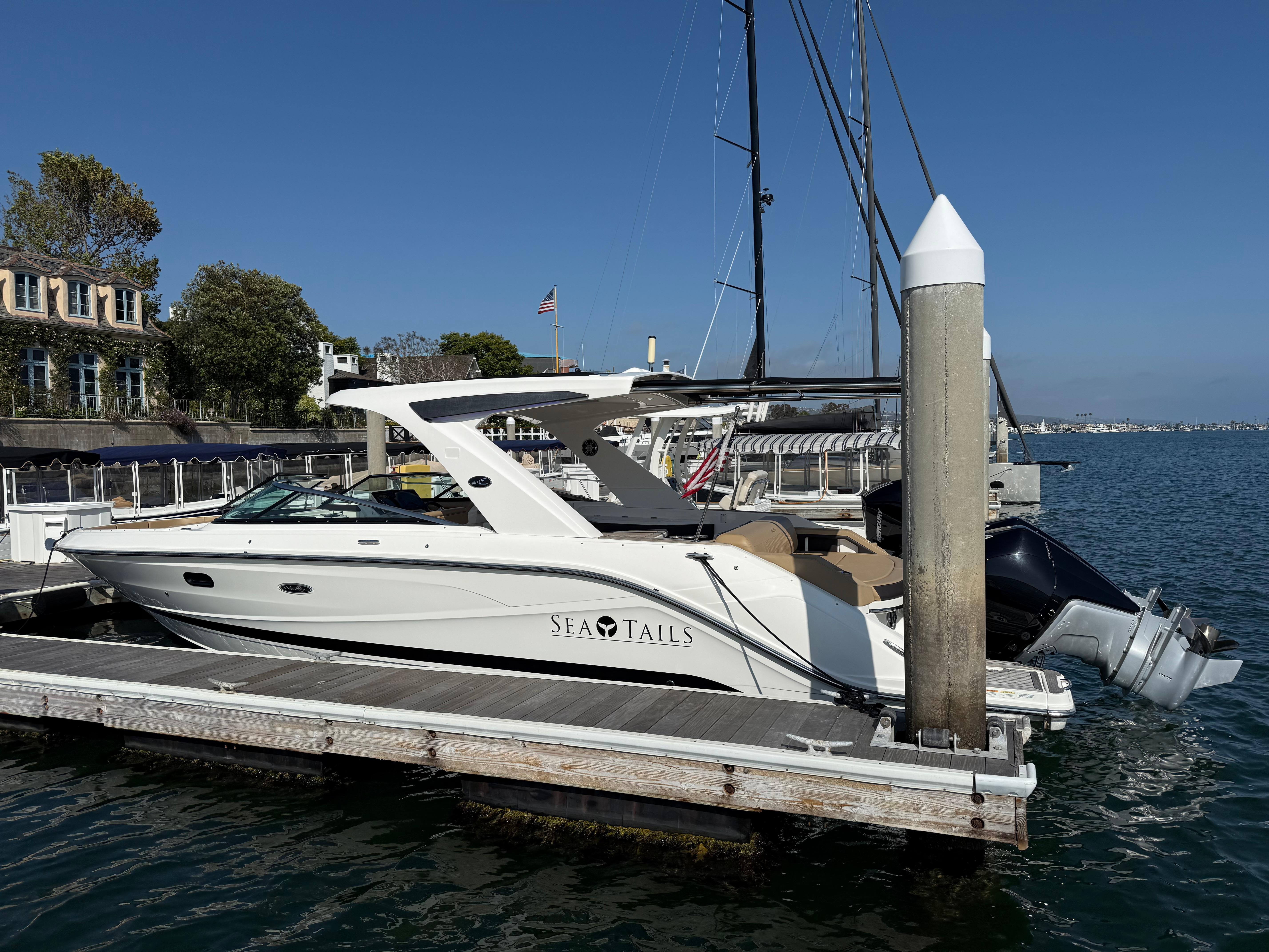 2022 Sea Ray SLX 310 Outboard #TBMB1439LLC inventory image at Sun Country Marine Group, Newport Beach 2022 Sea Ray SLX 310 Outboard #TBMB1439LLC inventory image at Sun Country Marine Group, Newport Beach