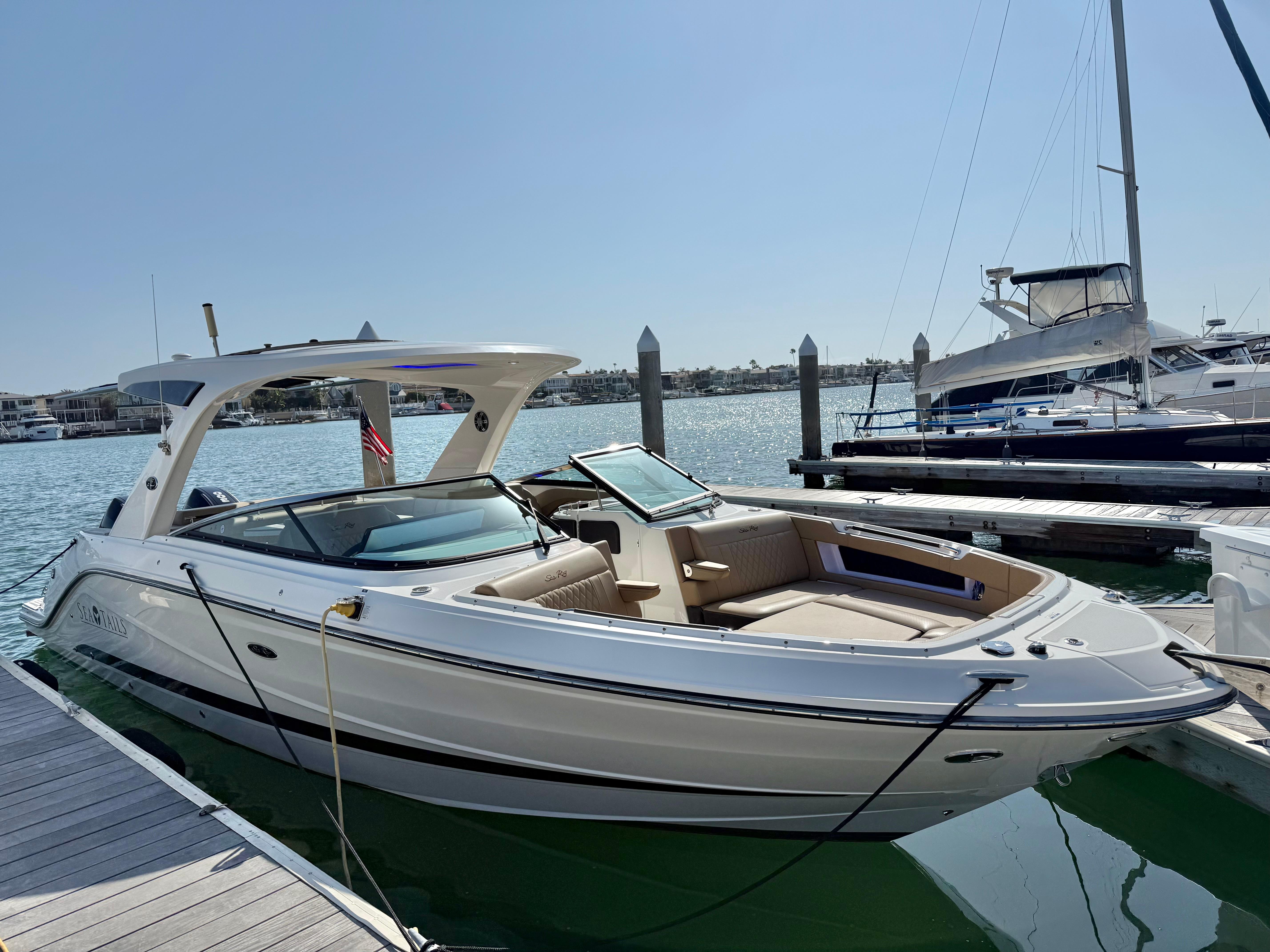 2022 Sea Ray SLX 310 Outboard #TBMB1439LLC inventory image at Sun Country Marine Group, Newport Beach 2022 Sea Ray SLX 310 Outboard #TBMB1439LLC inventory image at Sun Country Marine Group, Newport Beach