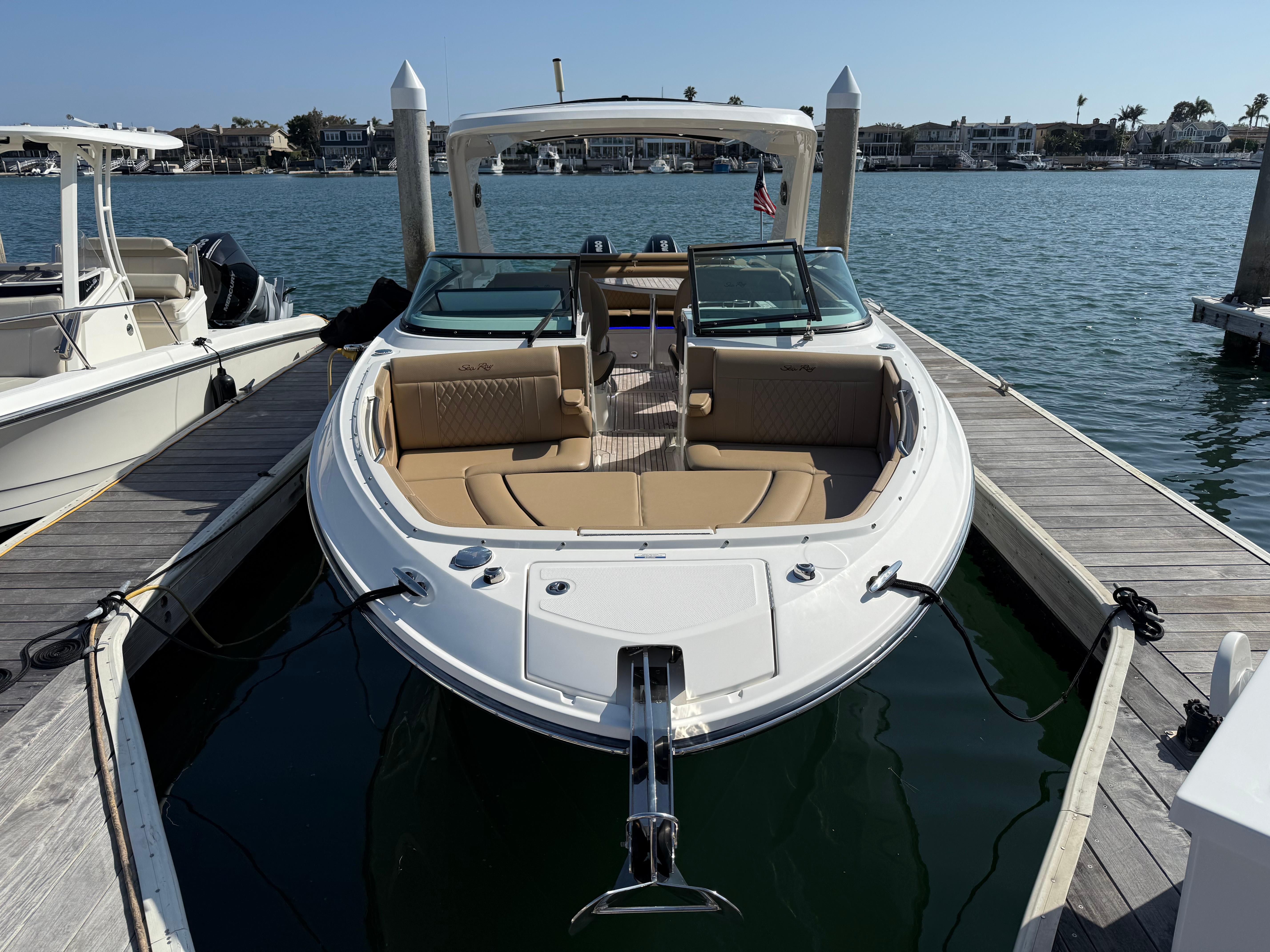 2022 Sea Ray SLX 310 Outboard #TBMB1439LLC inventory image at Sun Country Marine Group, Newport Beach 2022 Sea Ray SLX 310 Outboard #TBMB1439LLC inventory image at Sun Country Marine Group, Newport Beach
