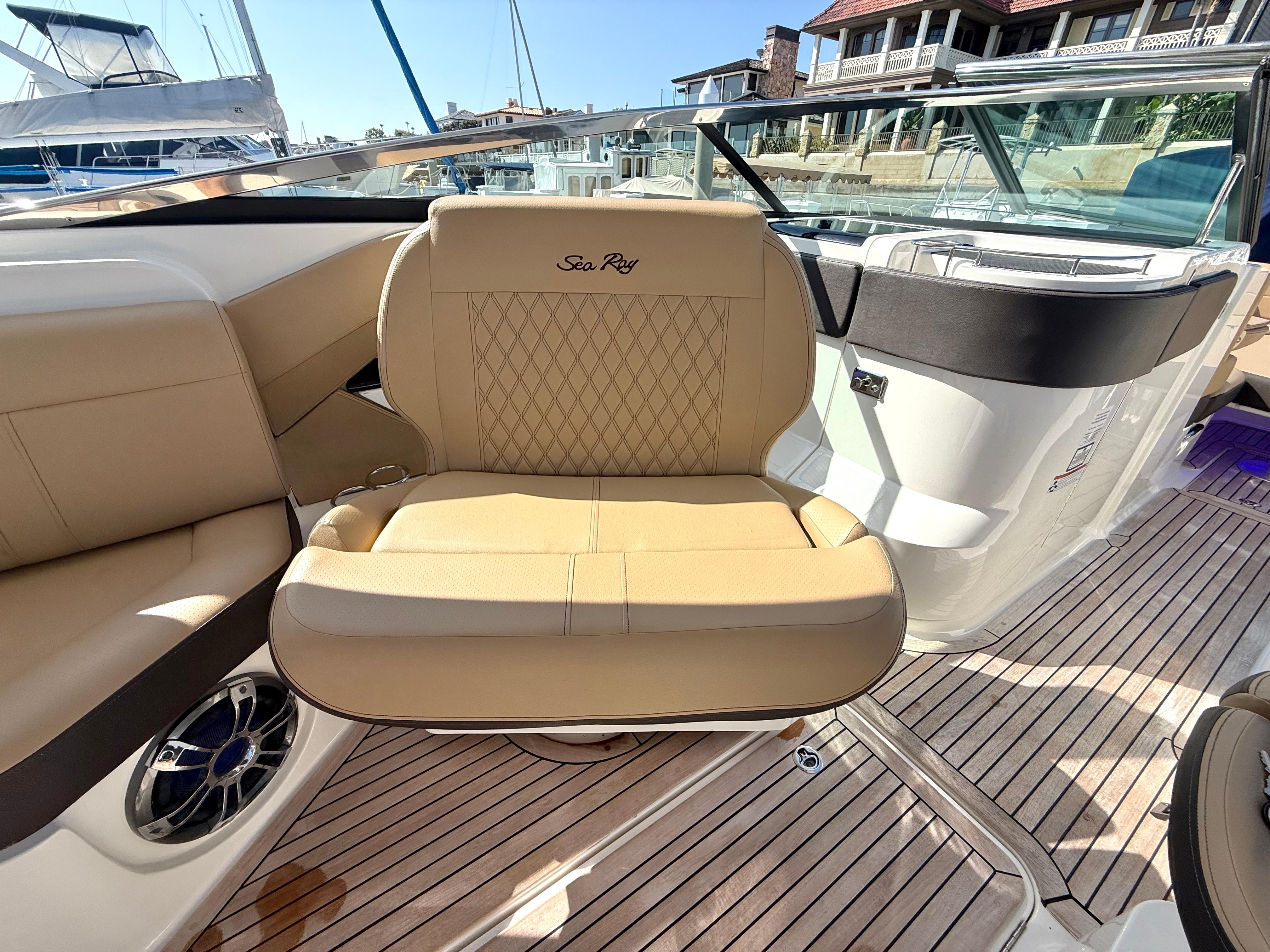 2022 Sea Ray SLX 310 Outboard #TBMB1439LLC inventory image at Sun Country Marine Group, Newport Beach 2022 Sea Ray SLX 310 Outboard #TBMB1439LLC inventory image at Sun Country Marine Group, Newport Beach
