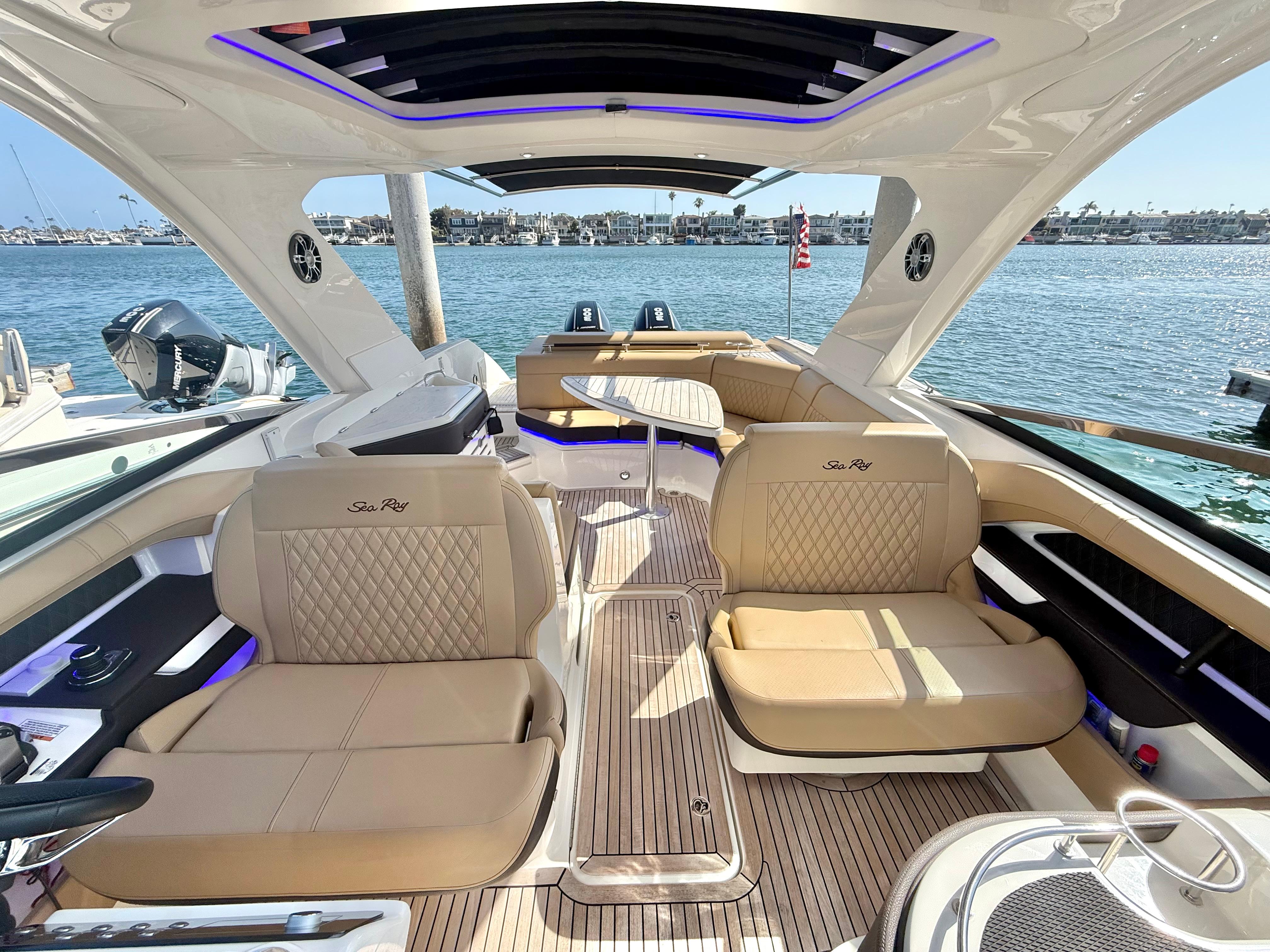 2022 Sea Ray SLX 310 Outboard #TBMB1439LLC inventory image at Sun Country Marine Group, Newport Beach 2022 Sea Ray SLX 310 Outboard #TBMB1439LLC inventory image at Sun Country Marine Group, Newport Beach