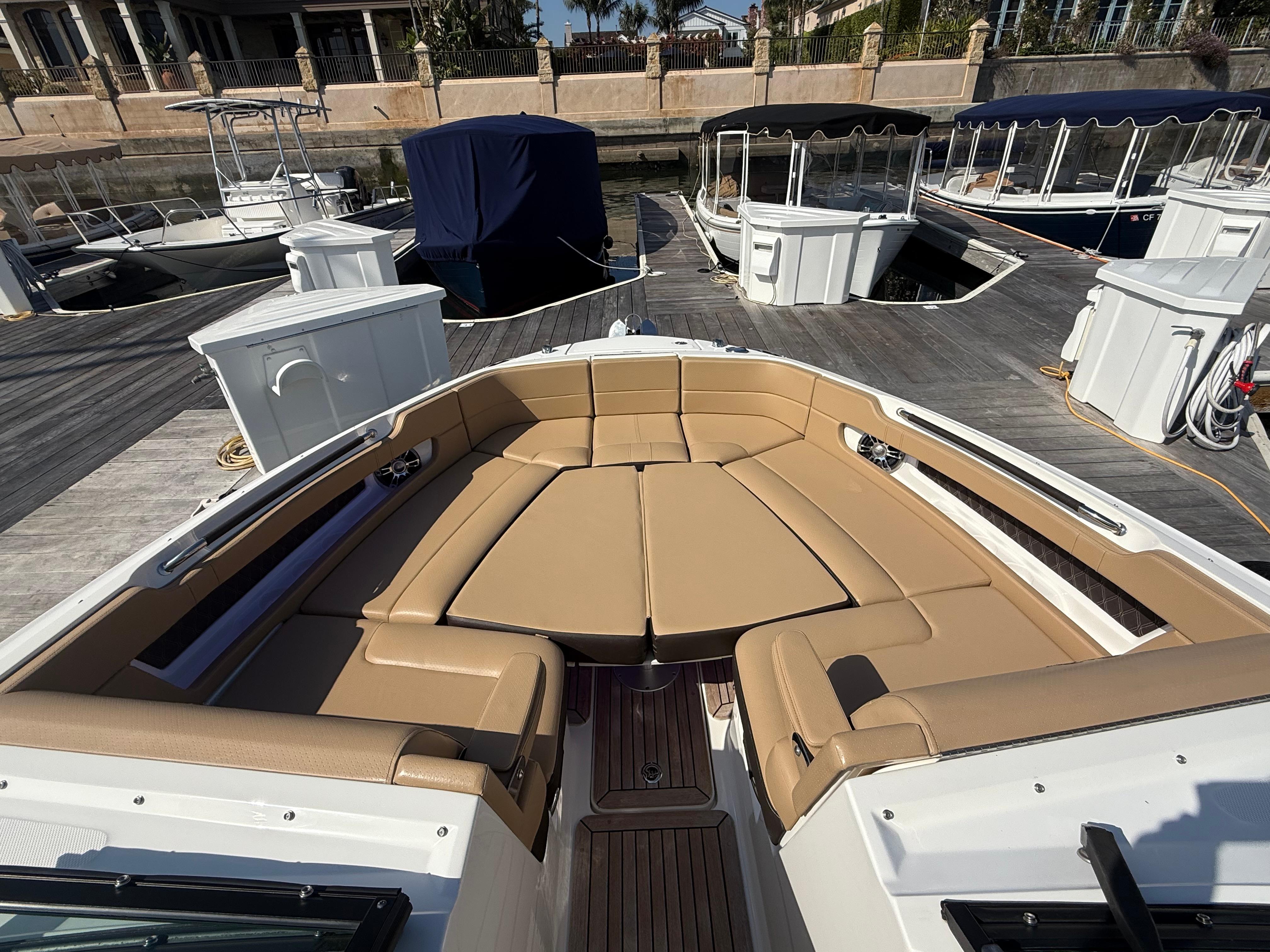2022 Sea Ray SLX 310 Outboard #TBMB1439LLC inventory image at Sun Country Marine Group, Newport Beach 2022 Sea Ray SLX 310 Outboard #TBMB1439LLC inventory image at Sun Country Marine Group, Newport Beach