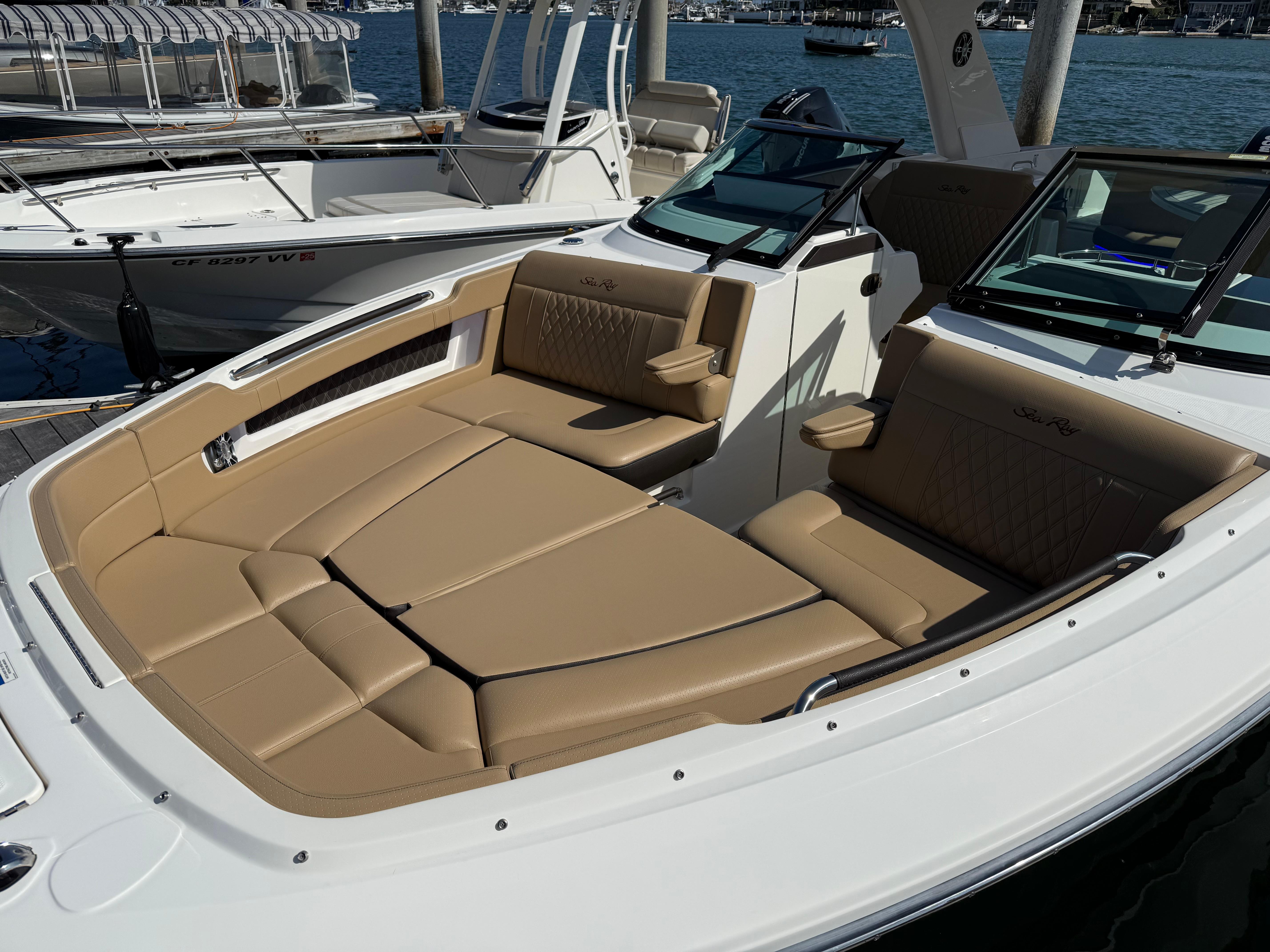 2022 Sea Ray SLX 310 Outboard #TBMB1439LLC inventory image at Sun Country Marine Group, Newport Beach 2022 Sea Ray SLX 310 Outboard #TBMB1439LLC inventory image at Sun Country Marine Group, Newport Beach