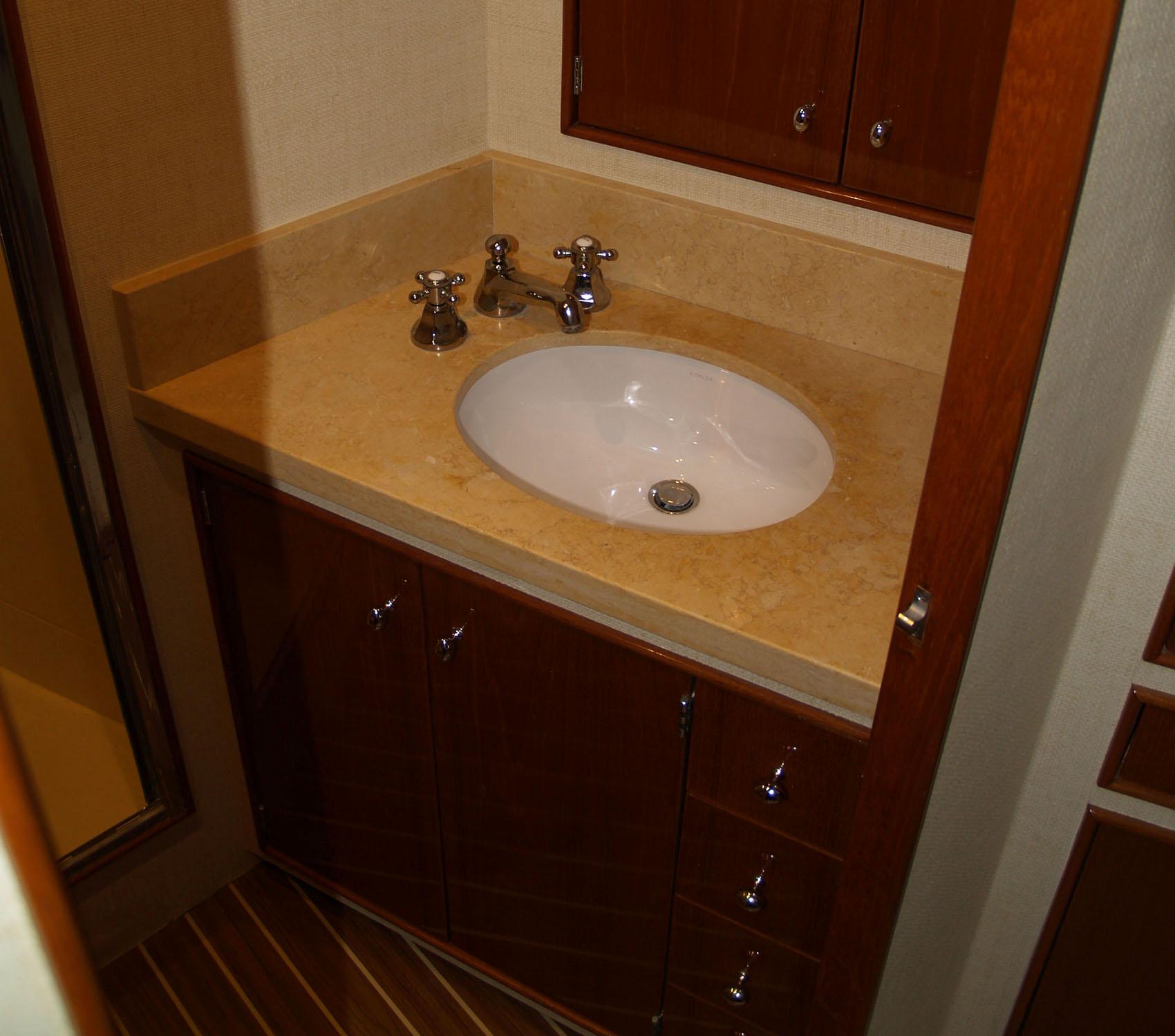 Master Head Sink