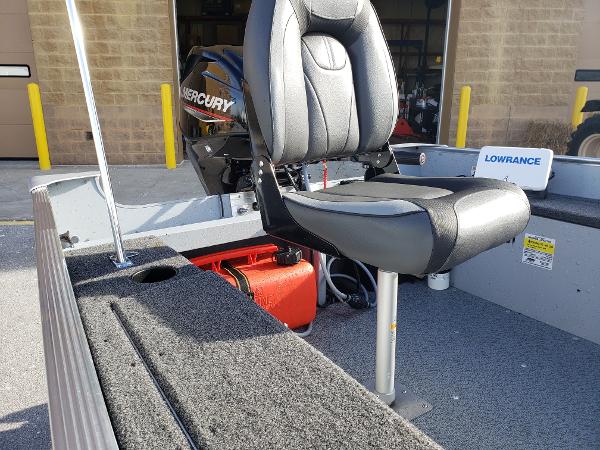 2020 Lund boat for sale, model of the boat is Z14FRY & Image # 7 of 9