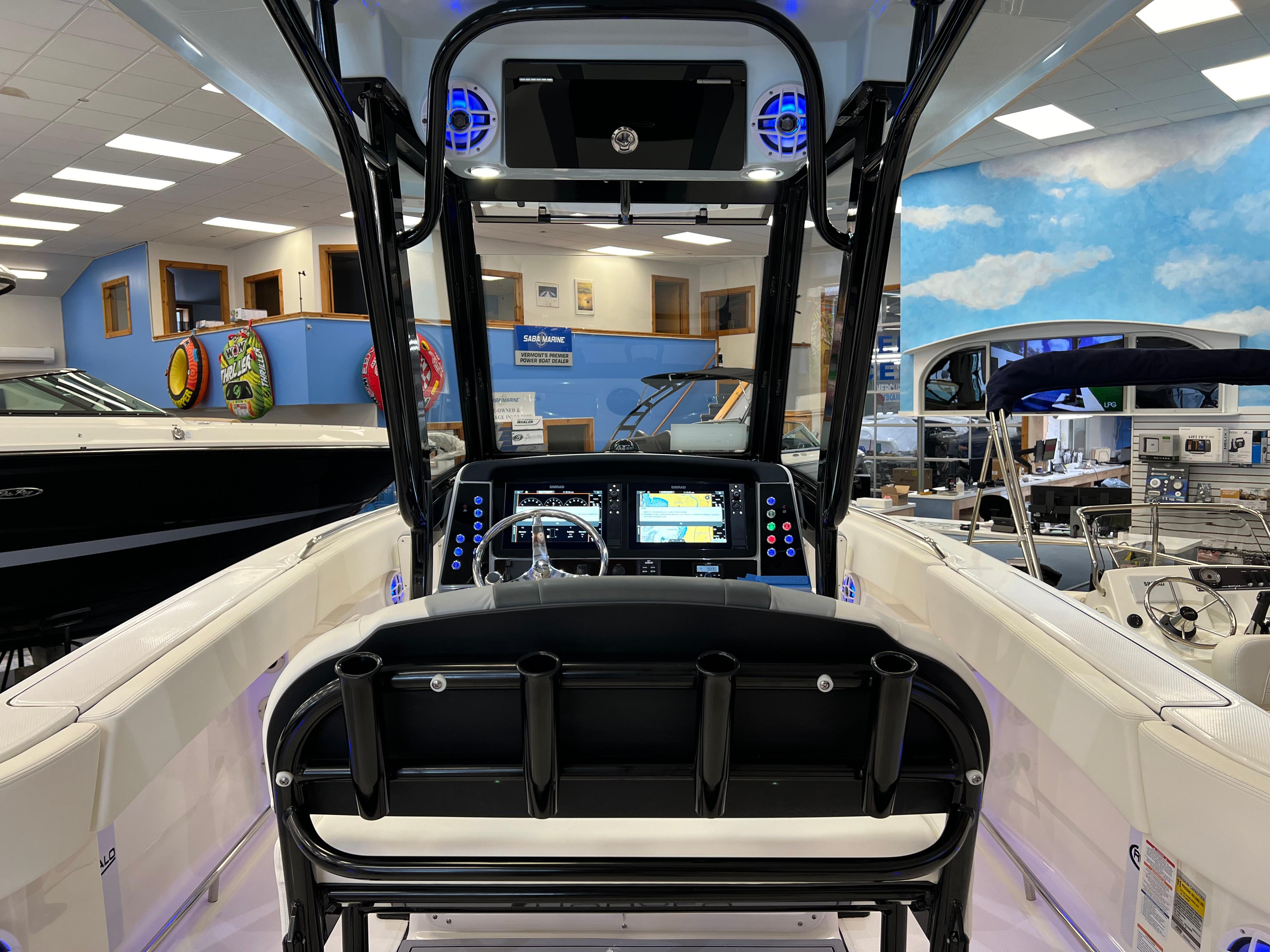 2023-robalo-r250-center-console-power-9846616-20250620105955417-1