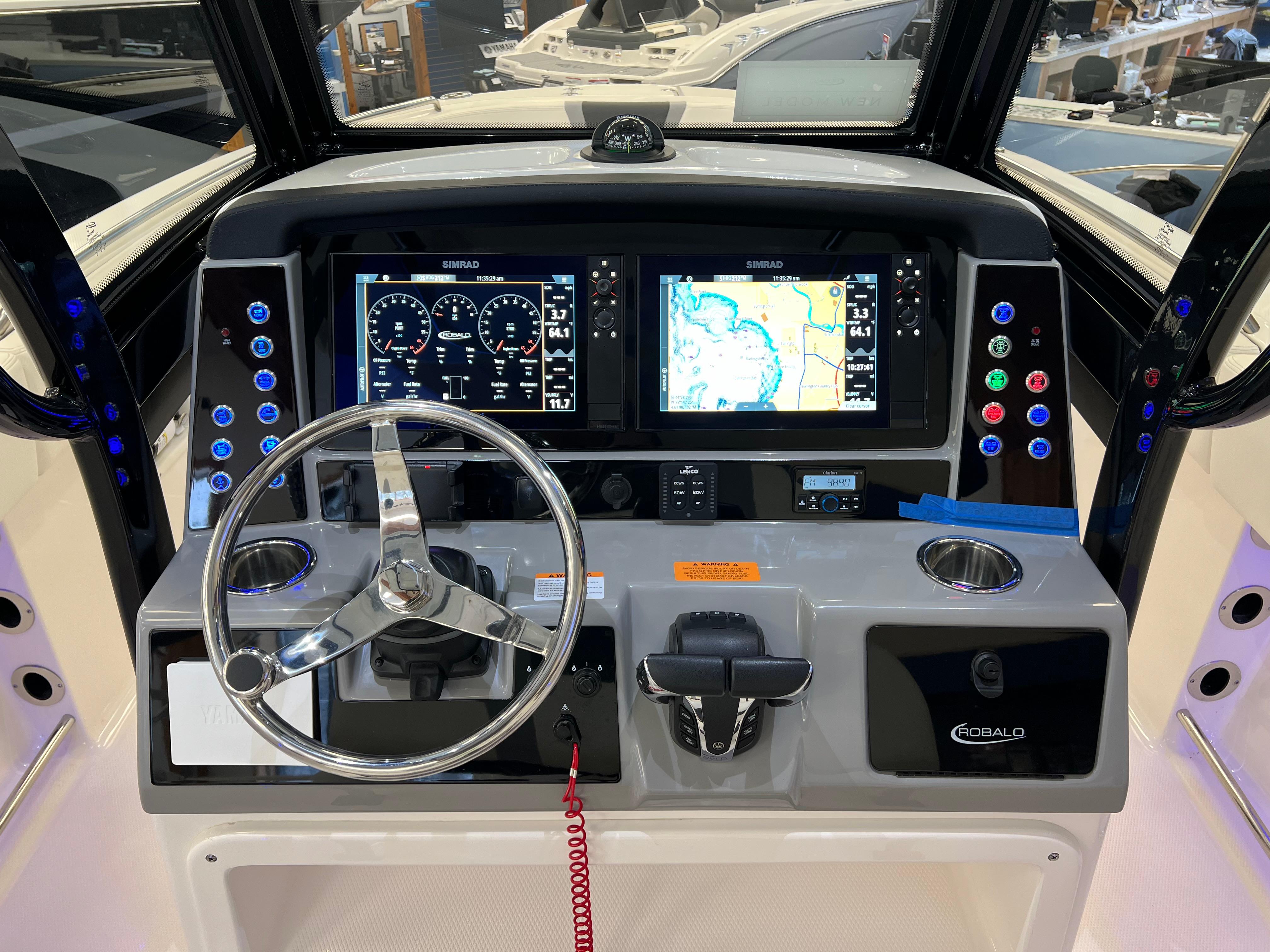 2023-robalo-r250-center-console-power-9846616-20250620110004497-1