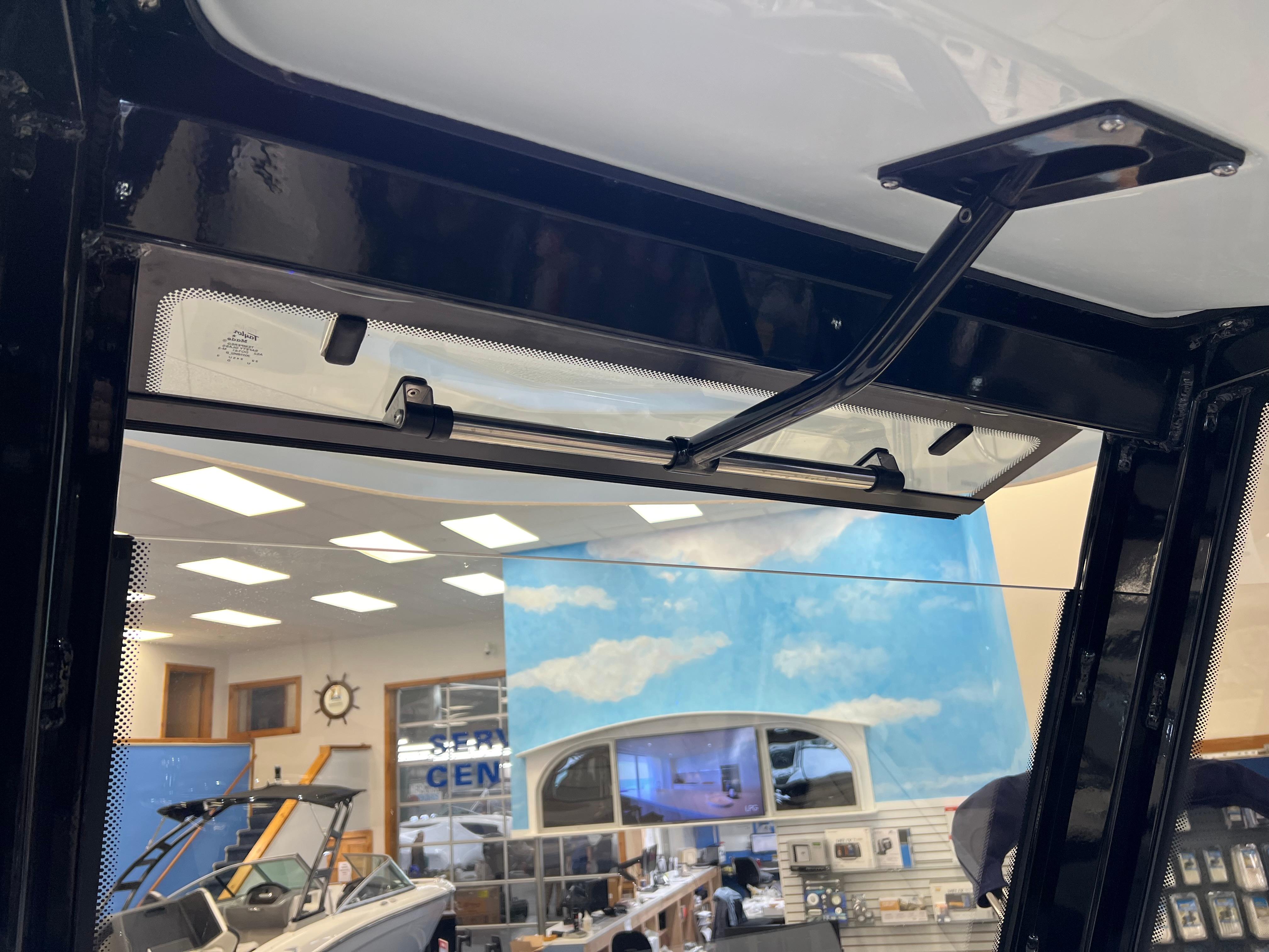 2023-robalo-r250-center-console-power-9846616-20250620110038307-1