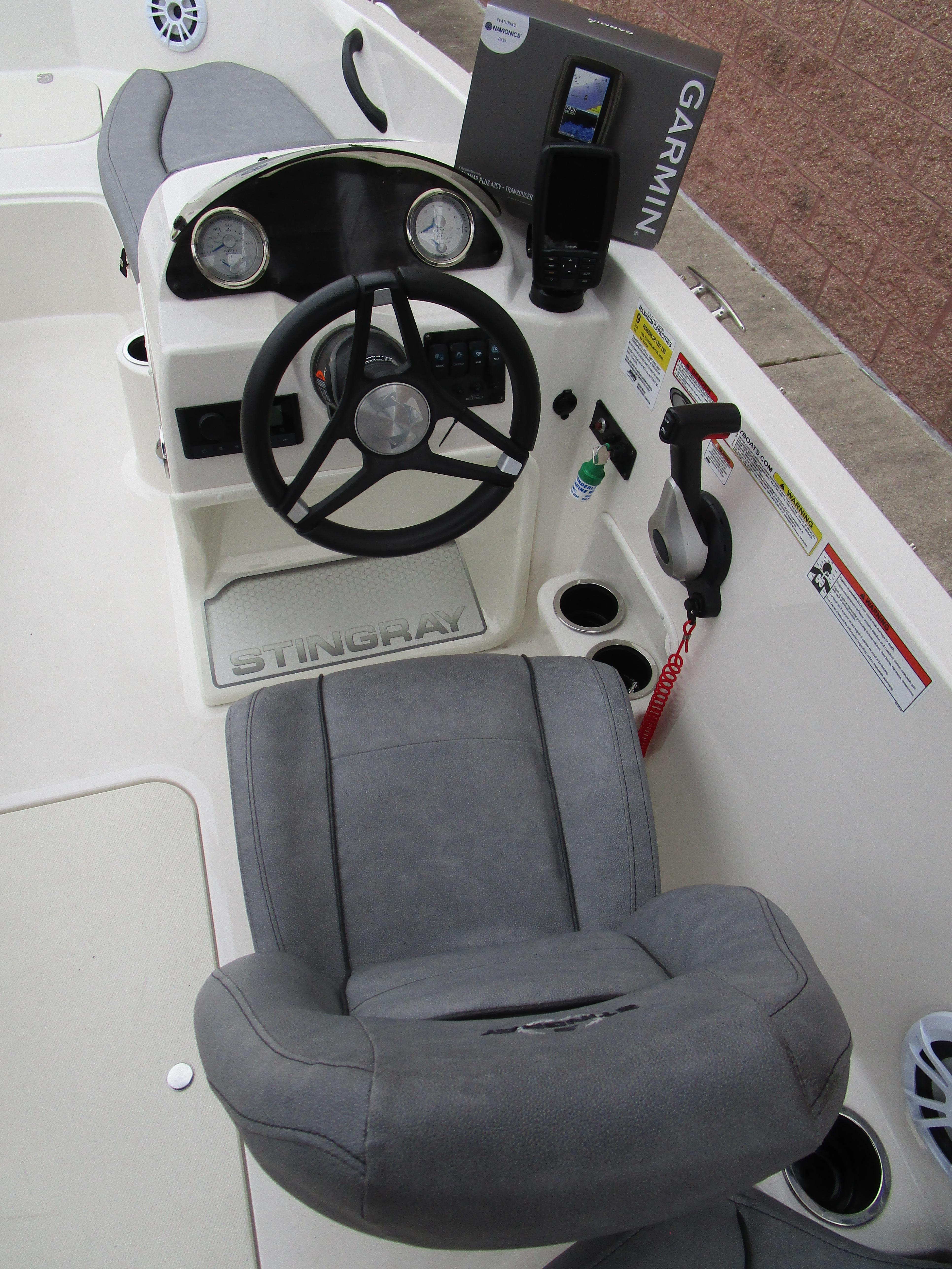 2022 Stingray 182 Gallery