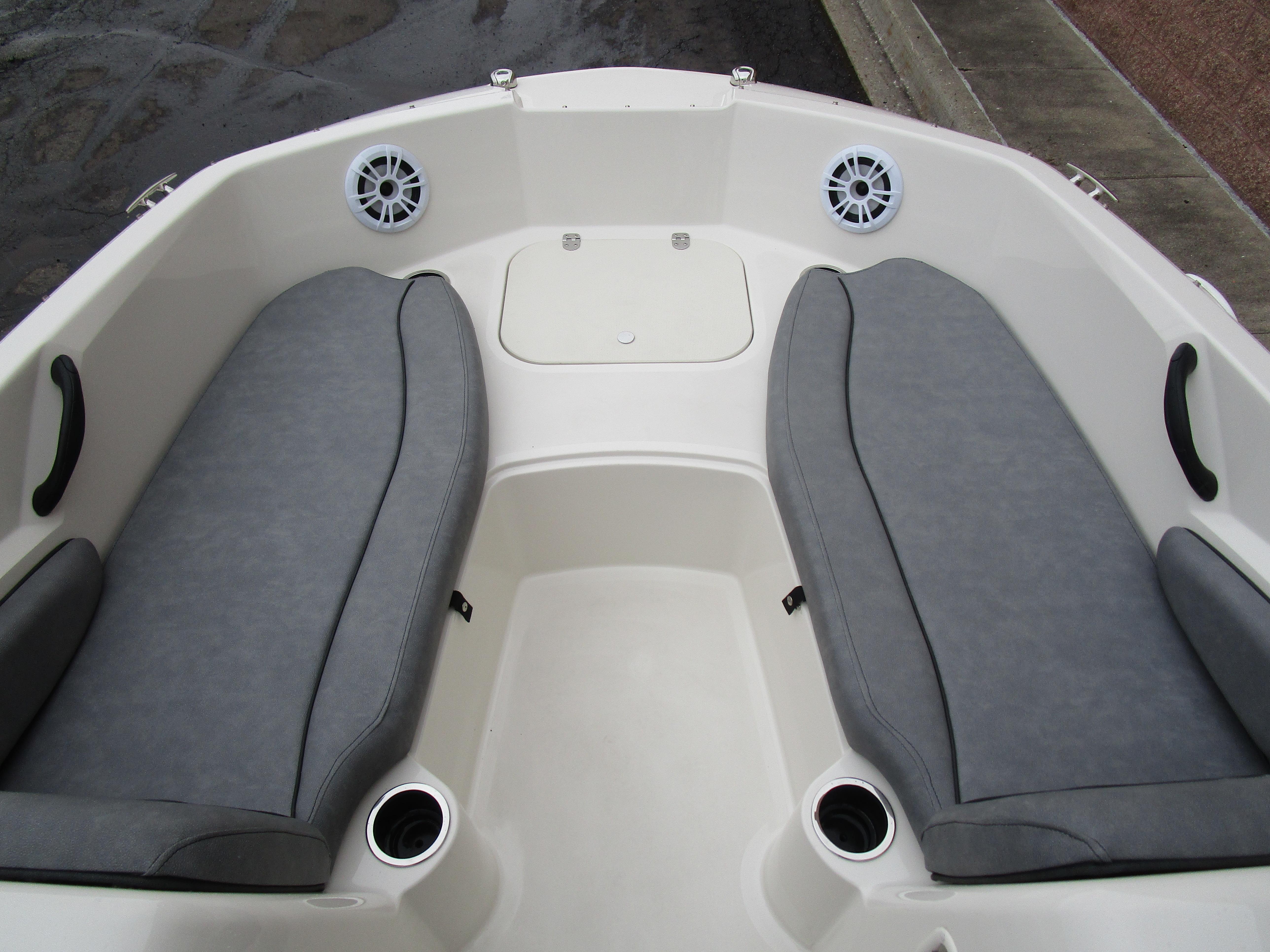 2022 Stingray 182 Gallery