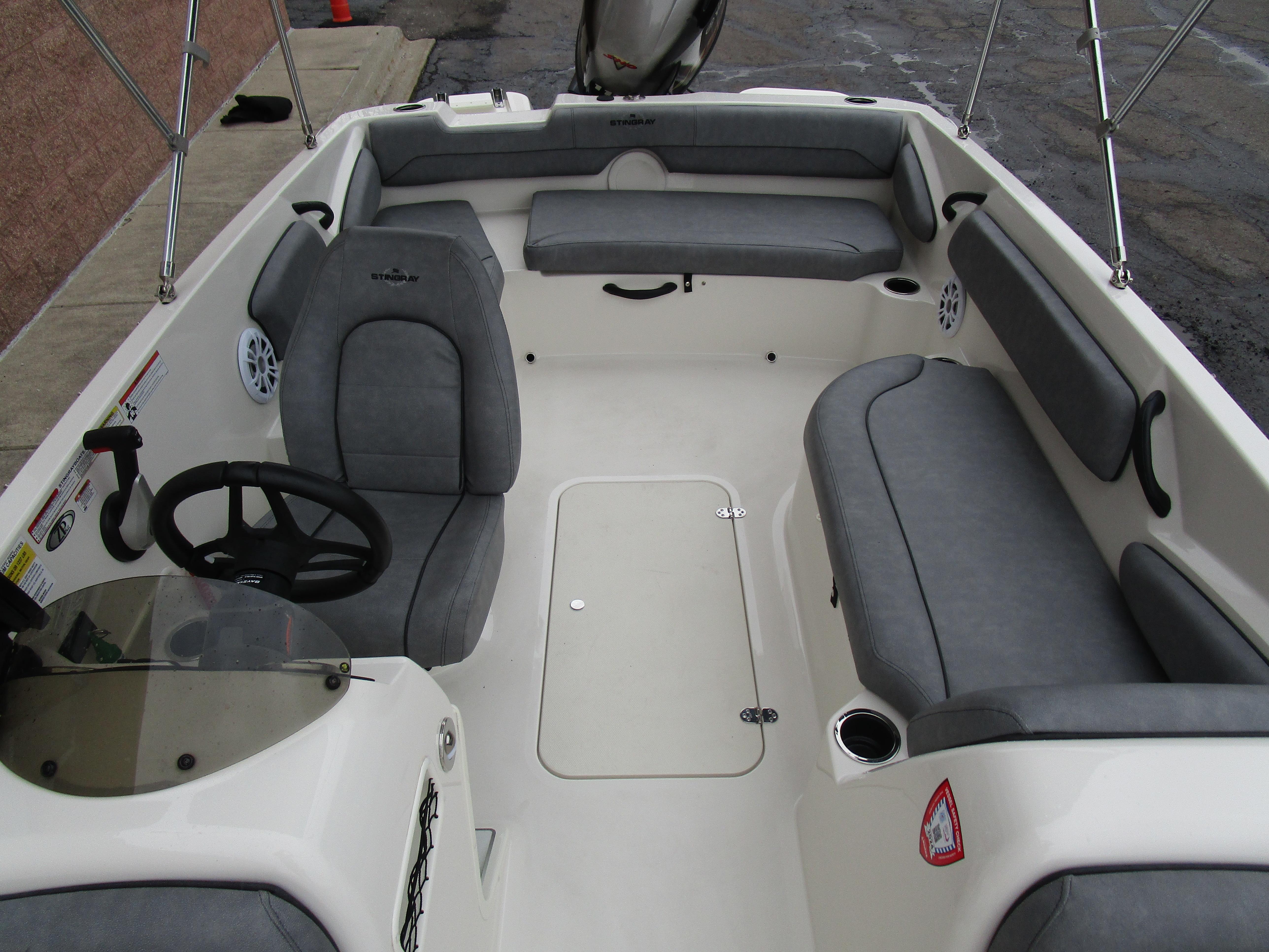 2022 Stingray 182 Gallery