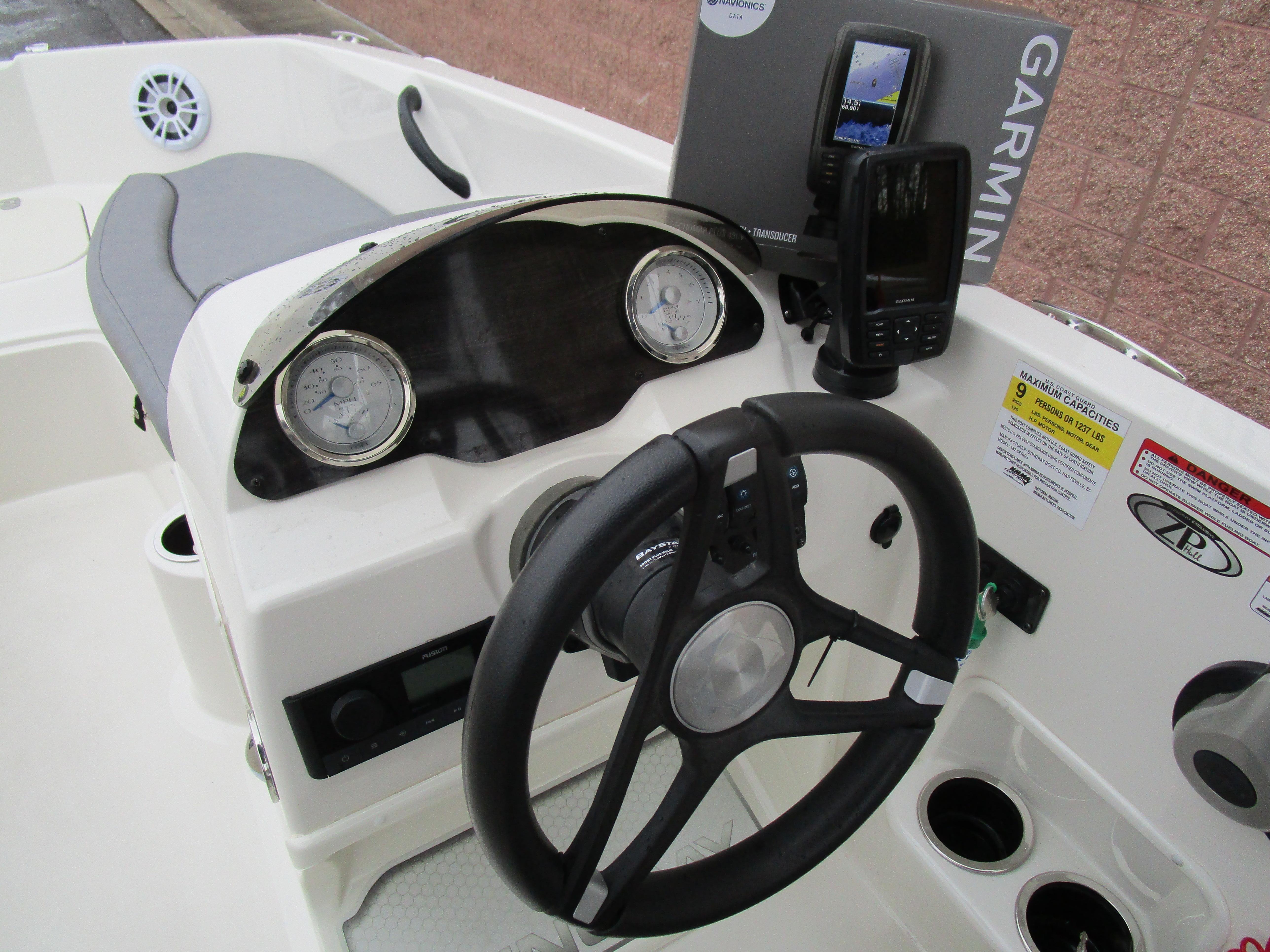 2022 Stingray 182 Gallery