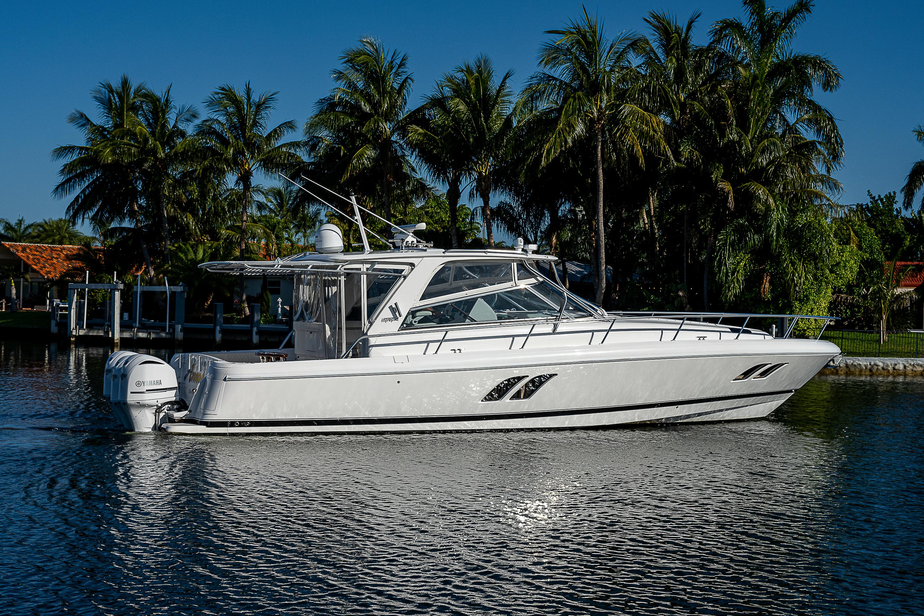 2014 Intrepid 475 sport yacht