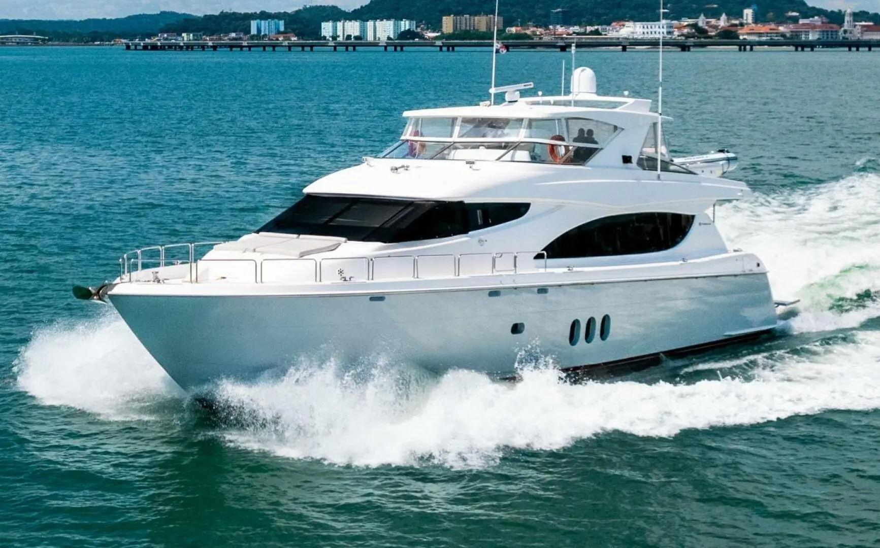  Hatteras 80 Motor Yacht 2011 for sale in Panama 