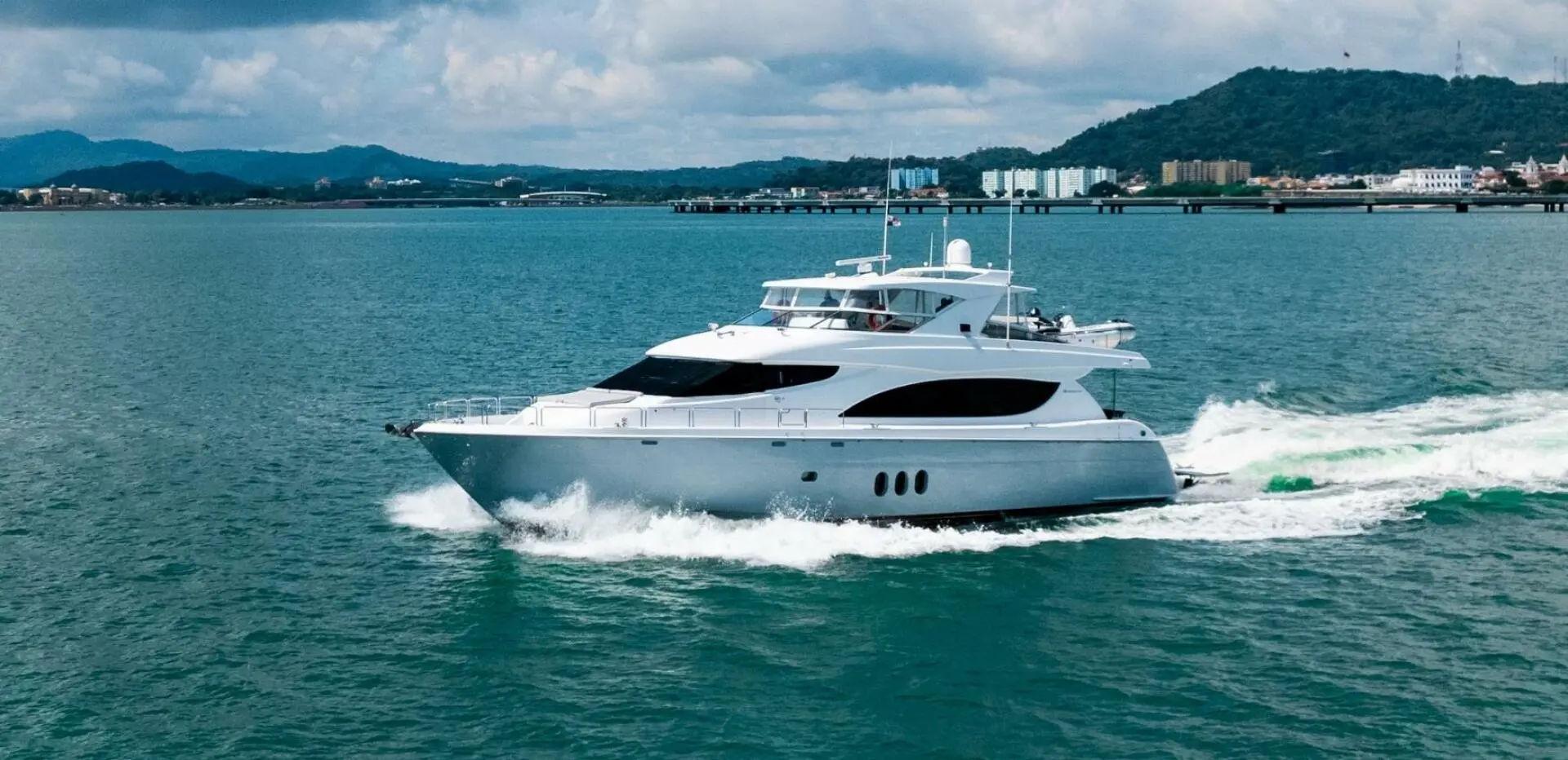  Hatteras 80 Motor Yacht 2011 for sale in Panama 