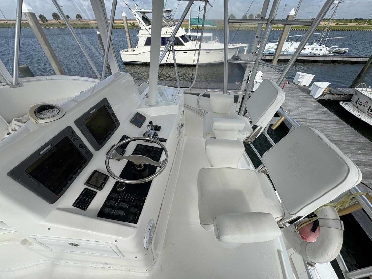 2005-luhrs-41-convertible-power-9796625-20250516102710017-1_XLARGE