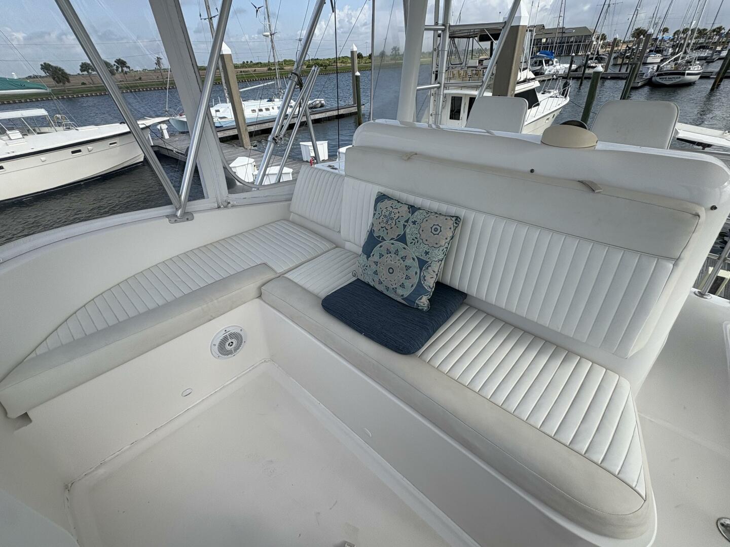 2005-luhrs-41-convertible-power-9796625-20250516102712044-1_XLARGE
