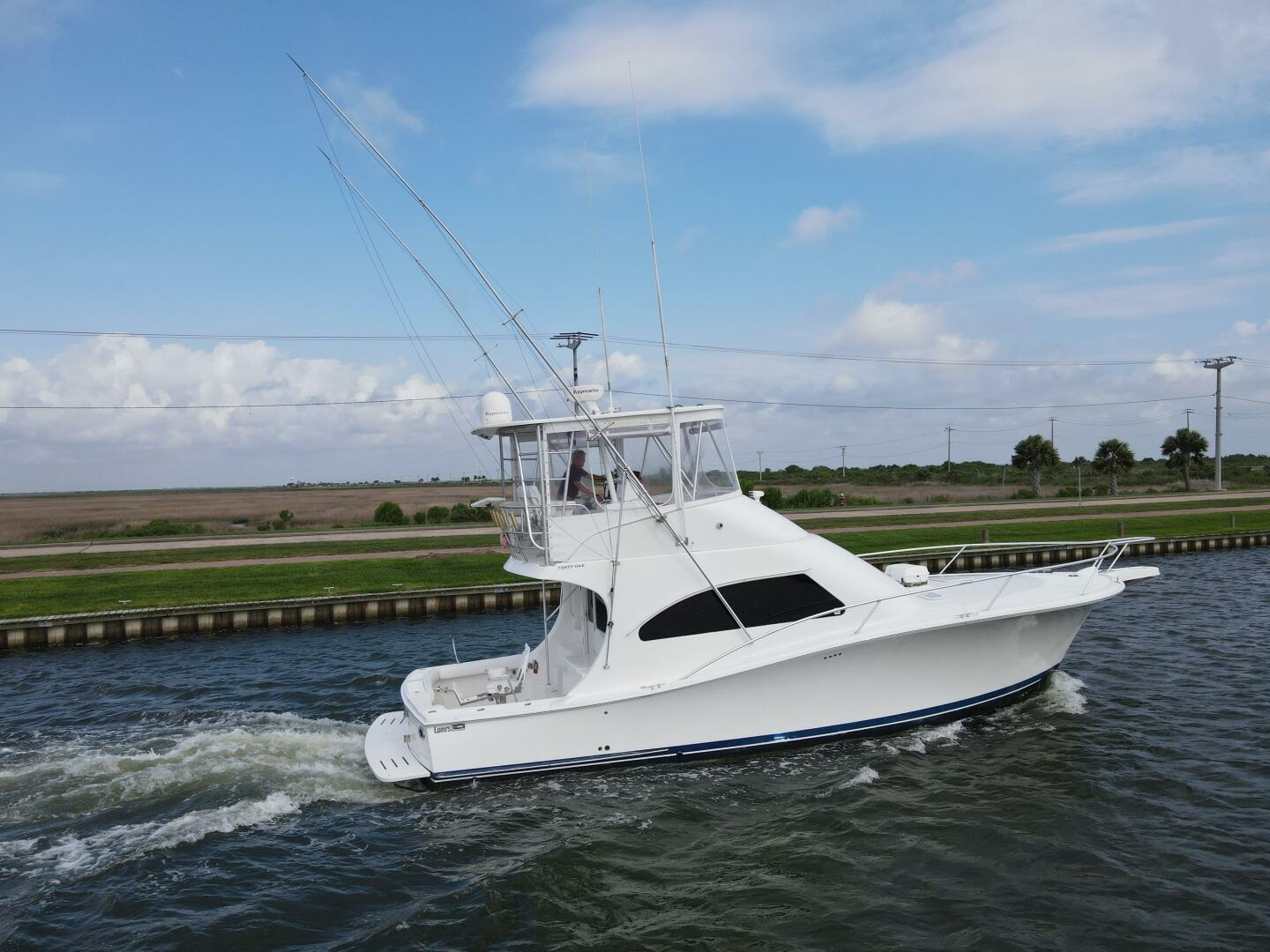 2005-luhrs-41-convertible-power-9796625-20250516102750275-1_XLARGE