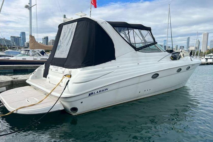 2004 Larson 370 Wherever I May Rome