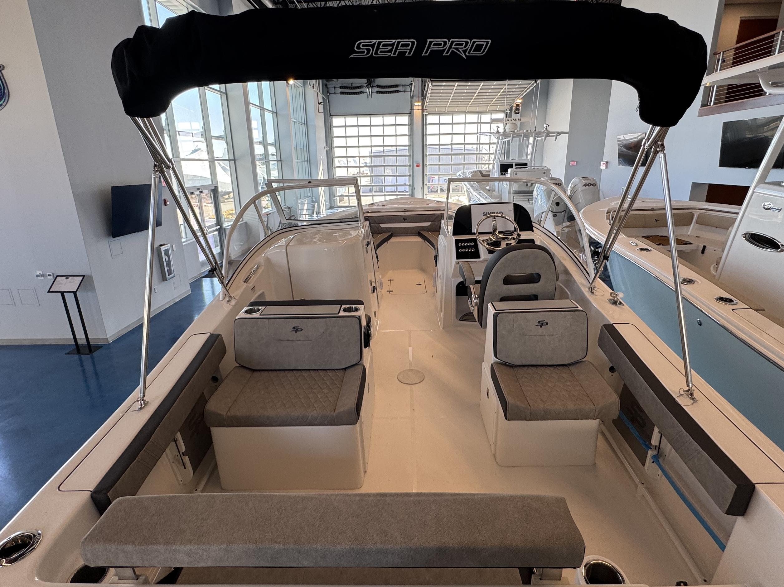 2025-sea-pro-240-dlx-power-9696632-20250227133044827-1_XLARGE